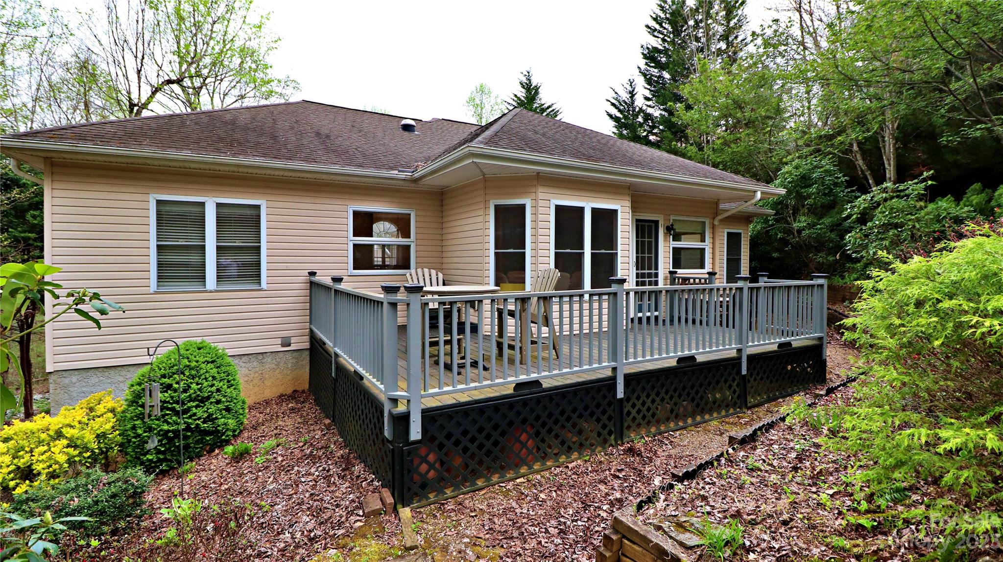 209 Tallyho Lane