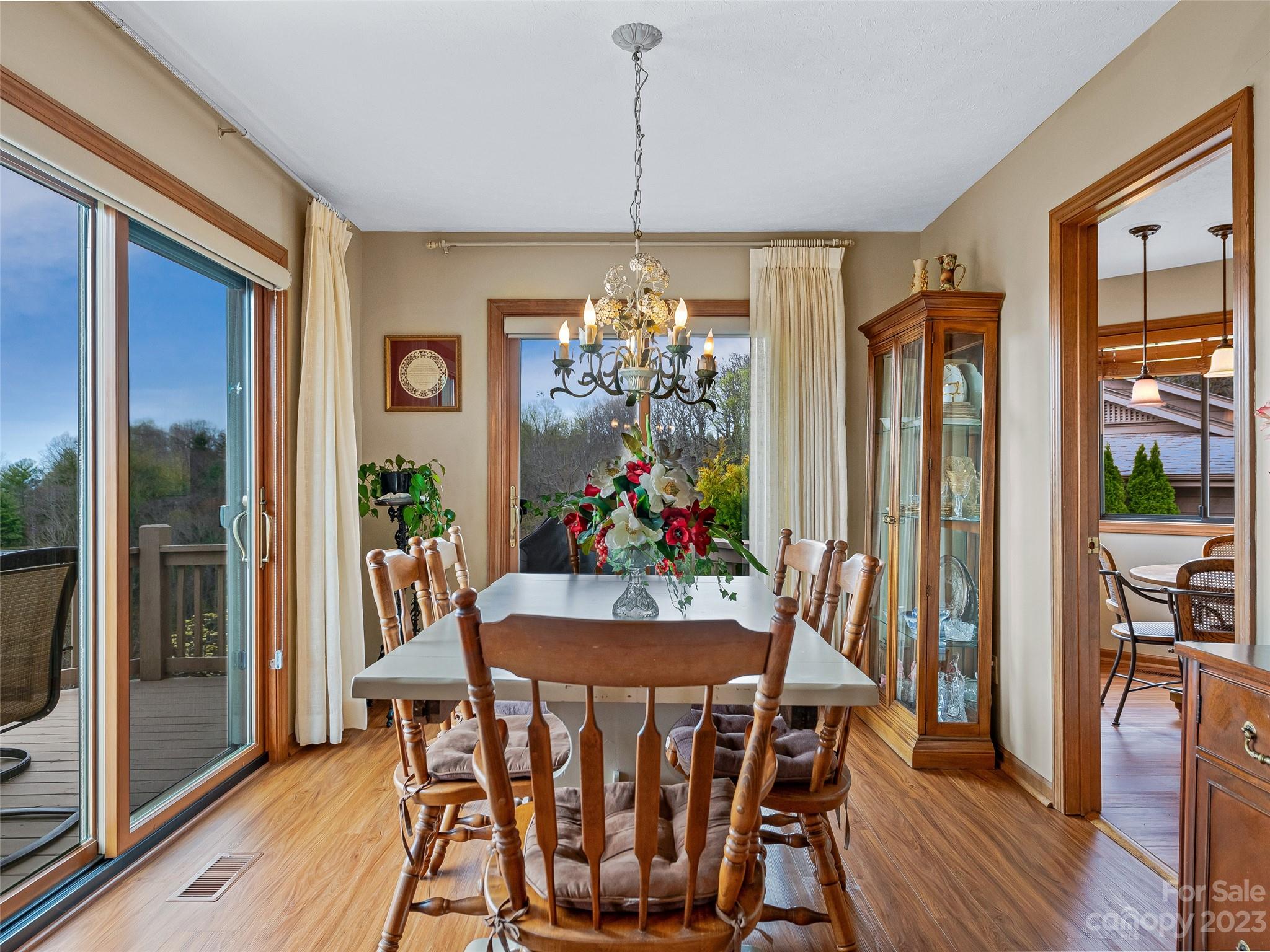 136 Woodbridge Drive