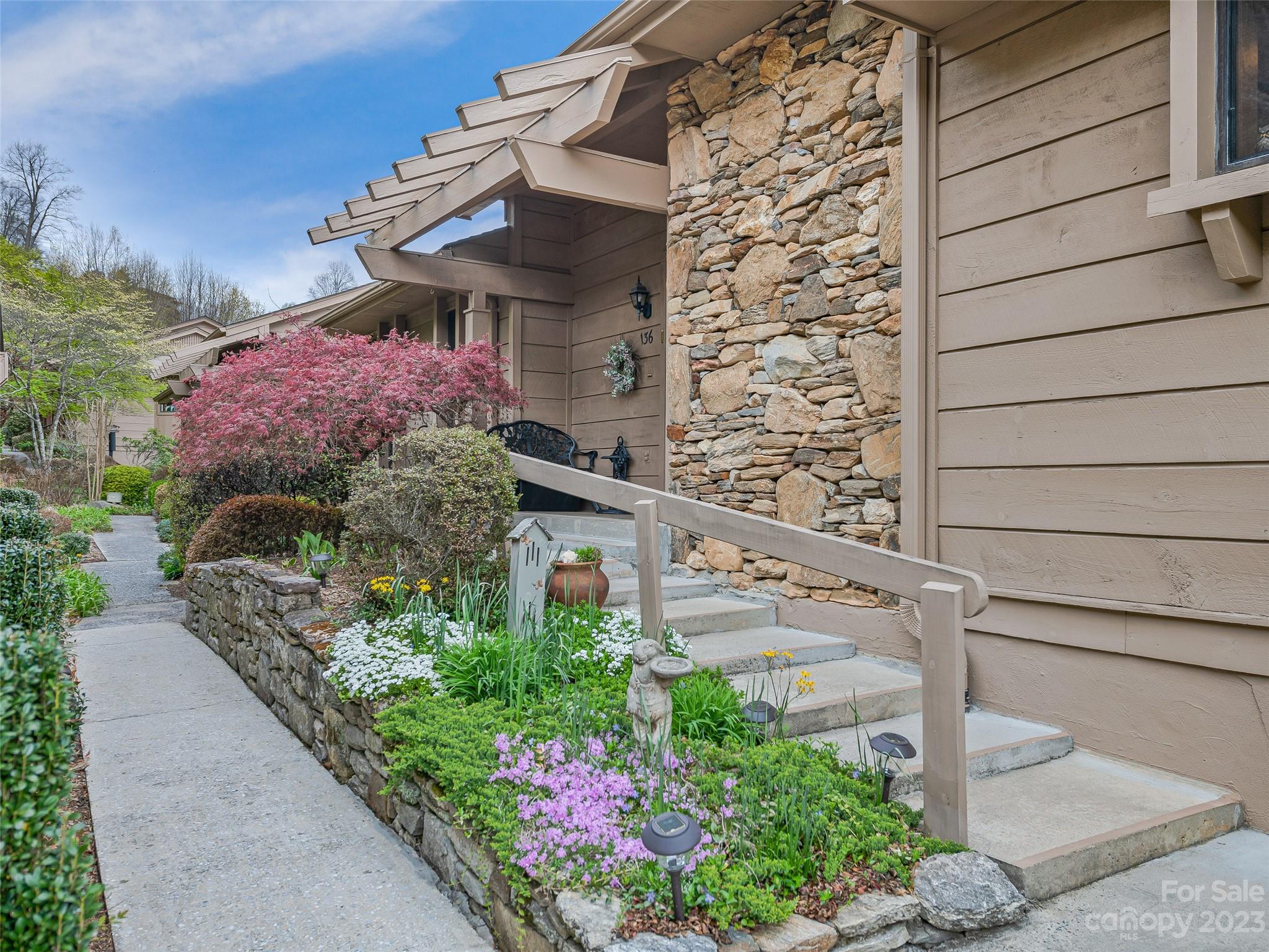 136 Woodbridge Drive