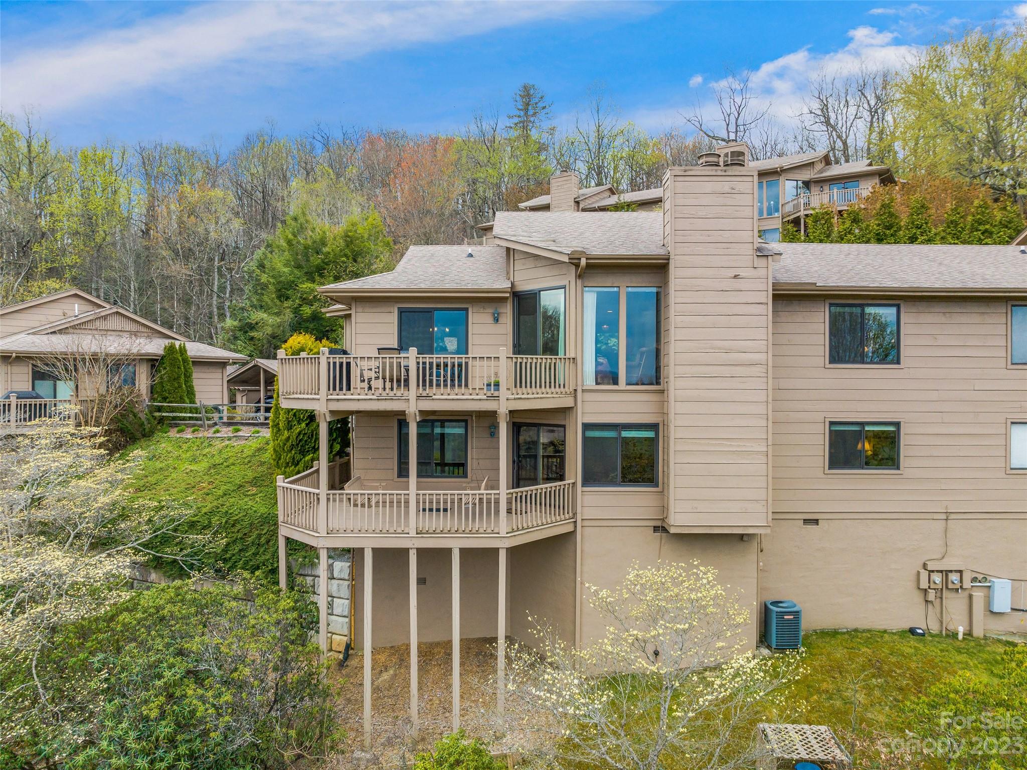 136 Woodbridge Drive