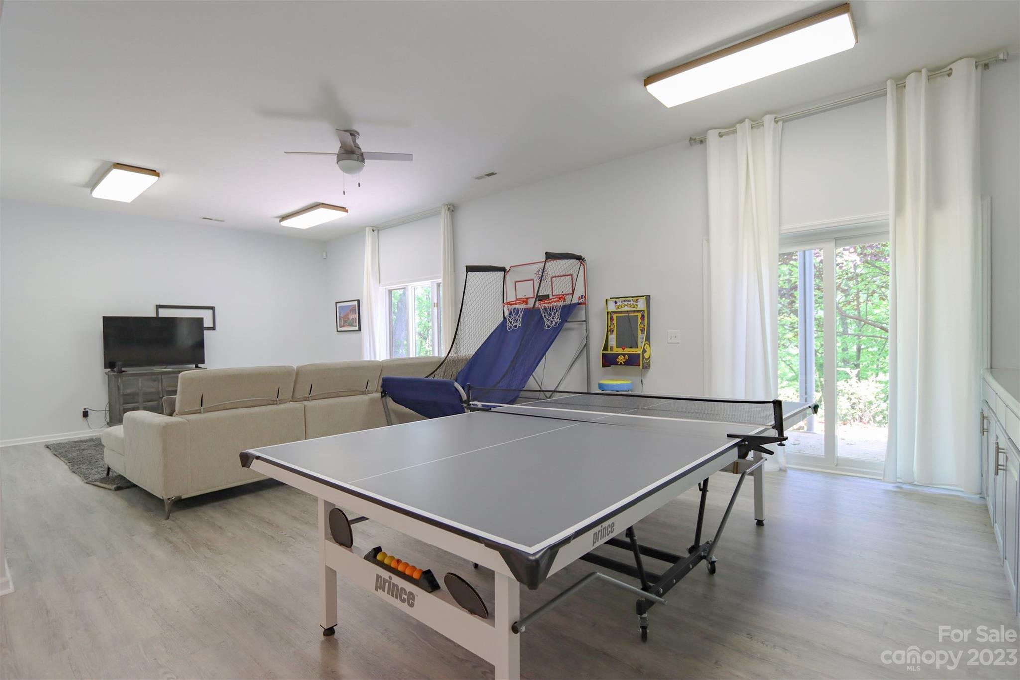 227 Blue Bird Road