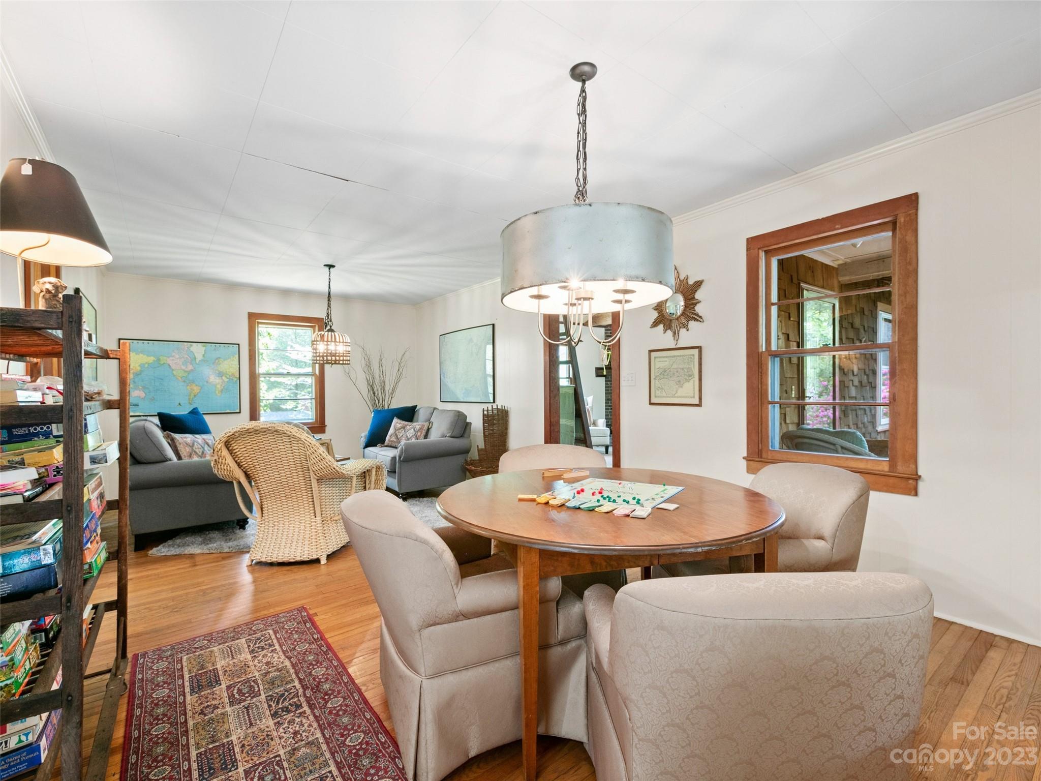 40 Kinross Drive
