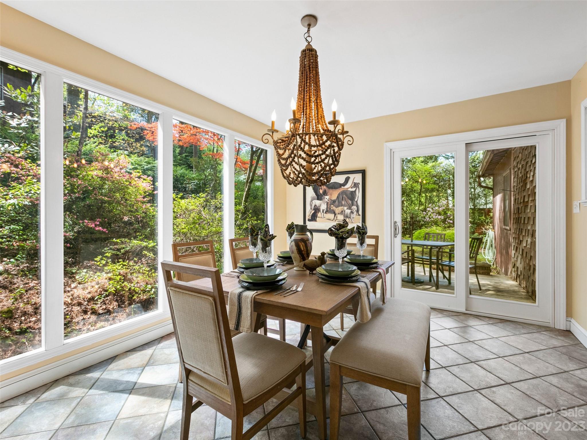 40 Kinross Drive