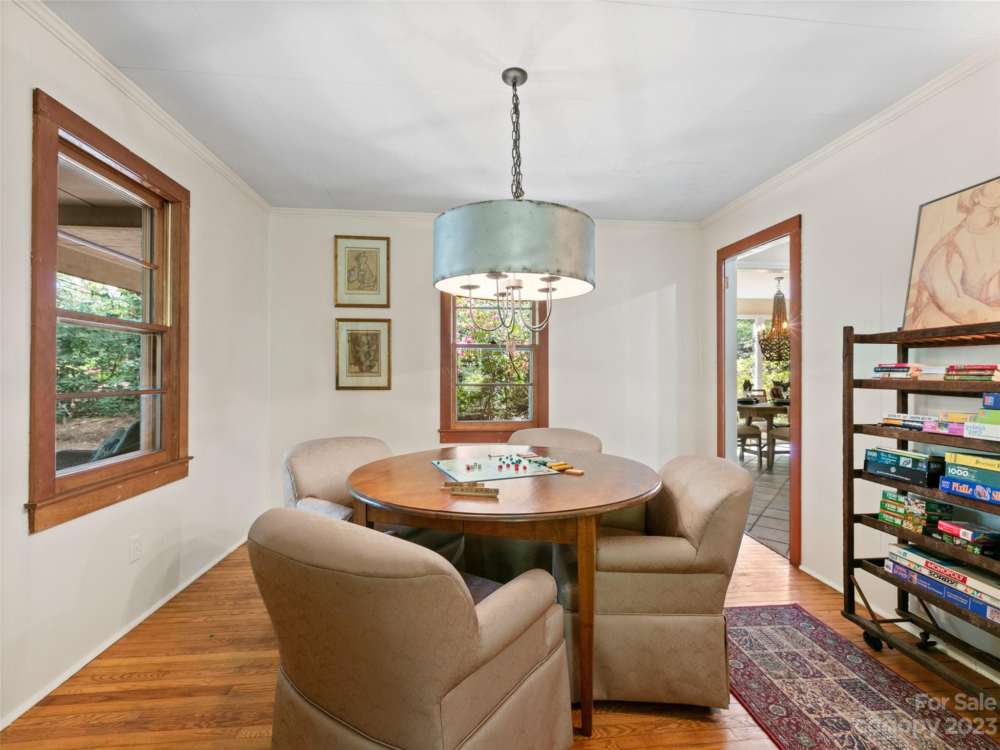 40 Kinross Drive