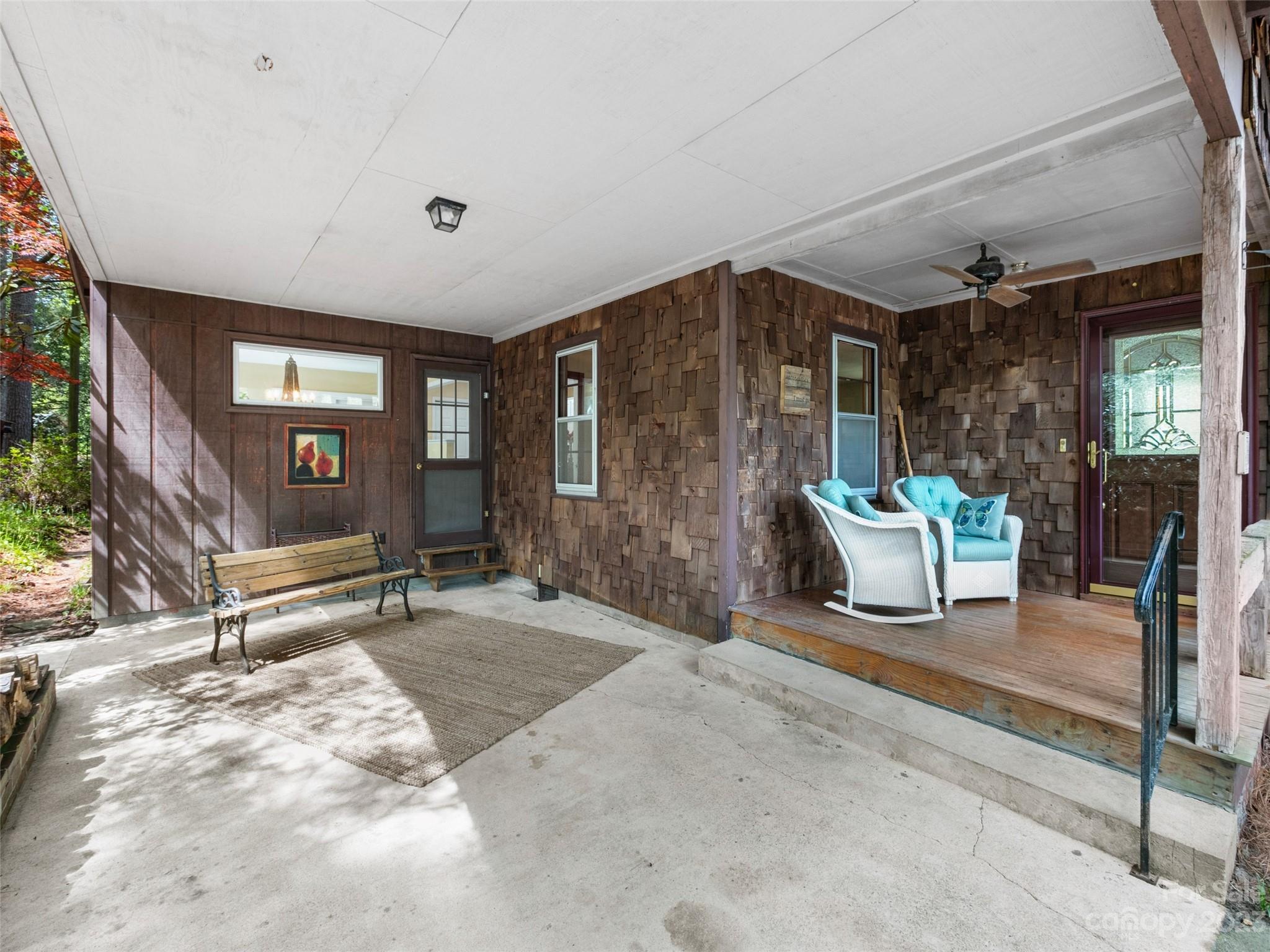 40 Kinross Drive
