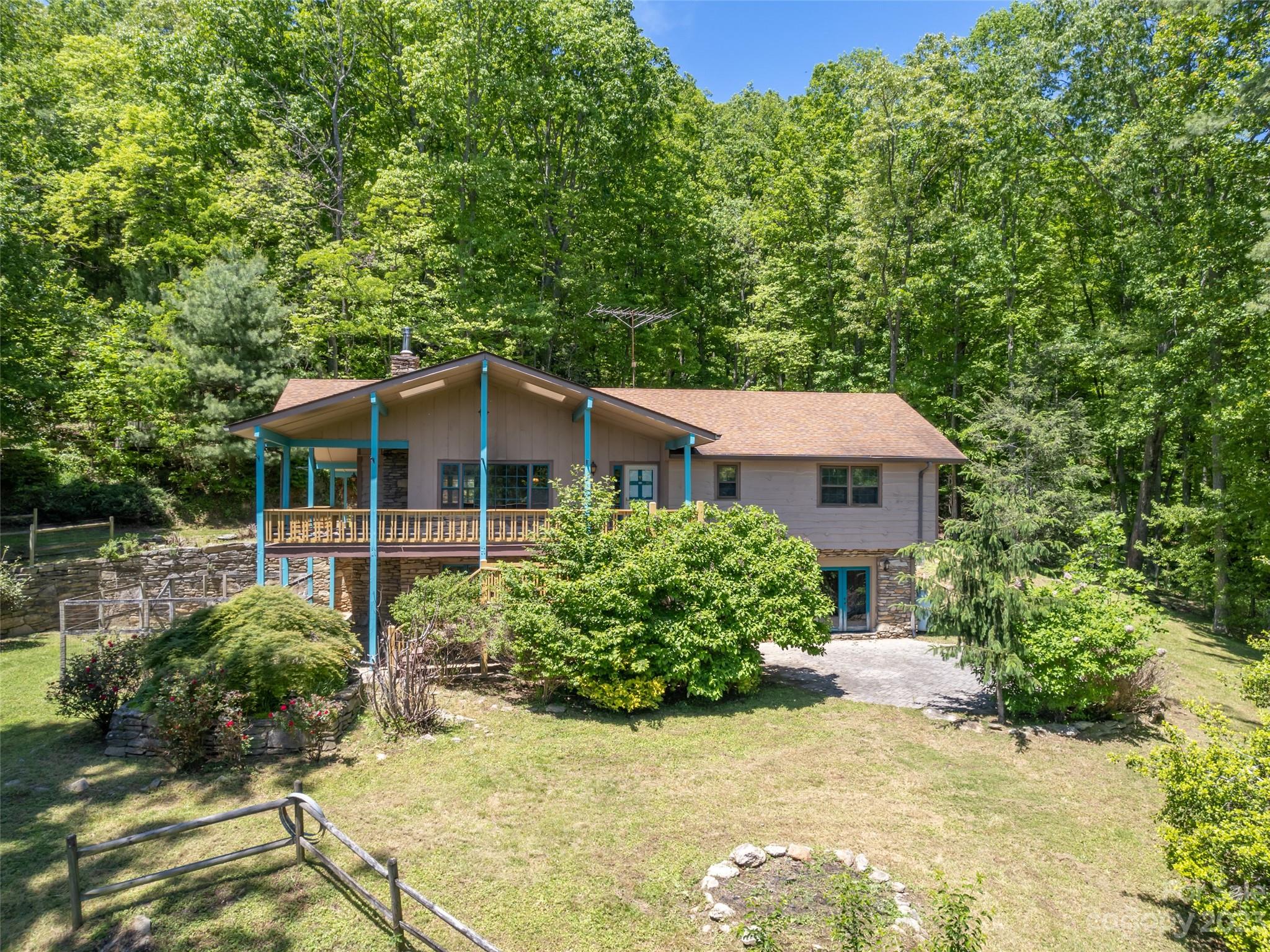 390 Evening Shade Lane