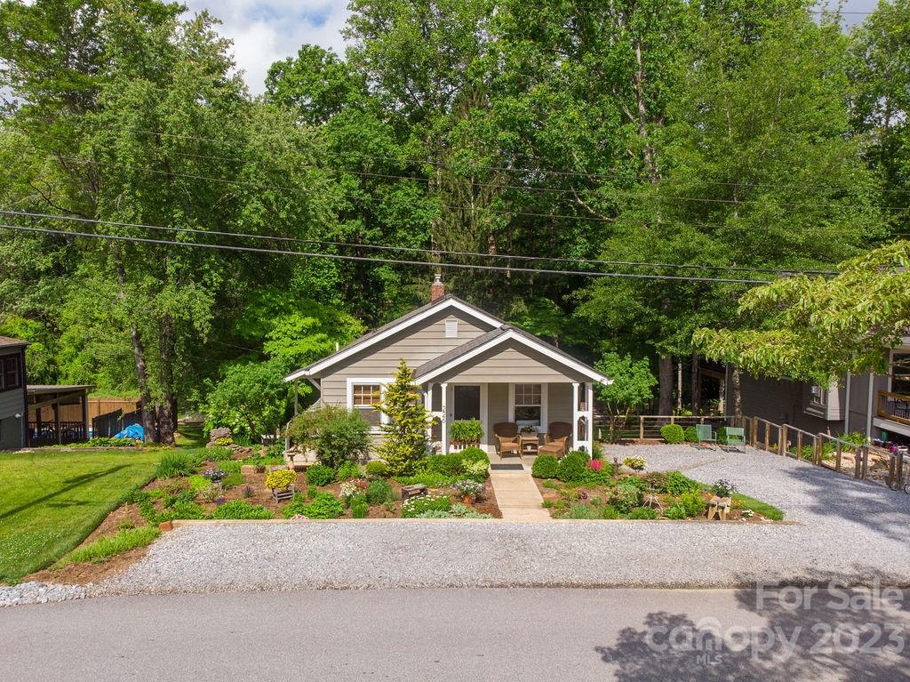 226 Turnpike Road