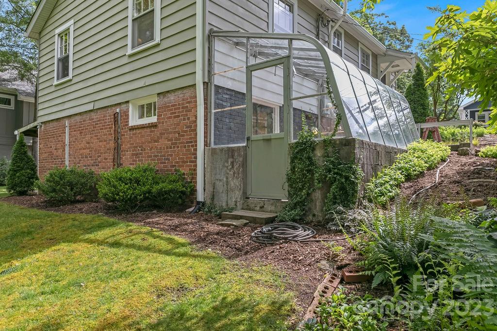 226 Turnpike Road