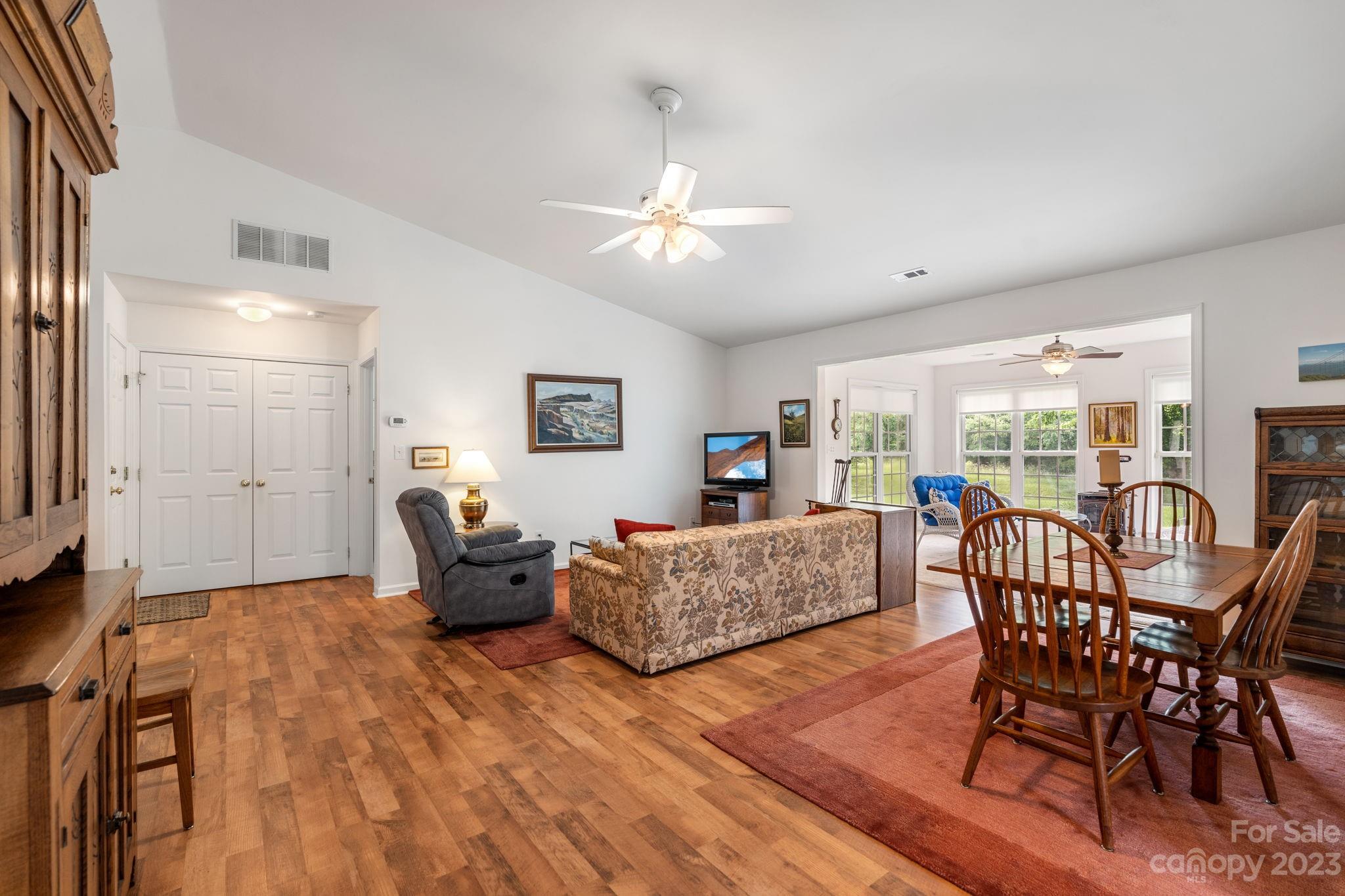 54 English Oak Road