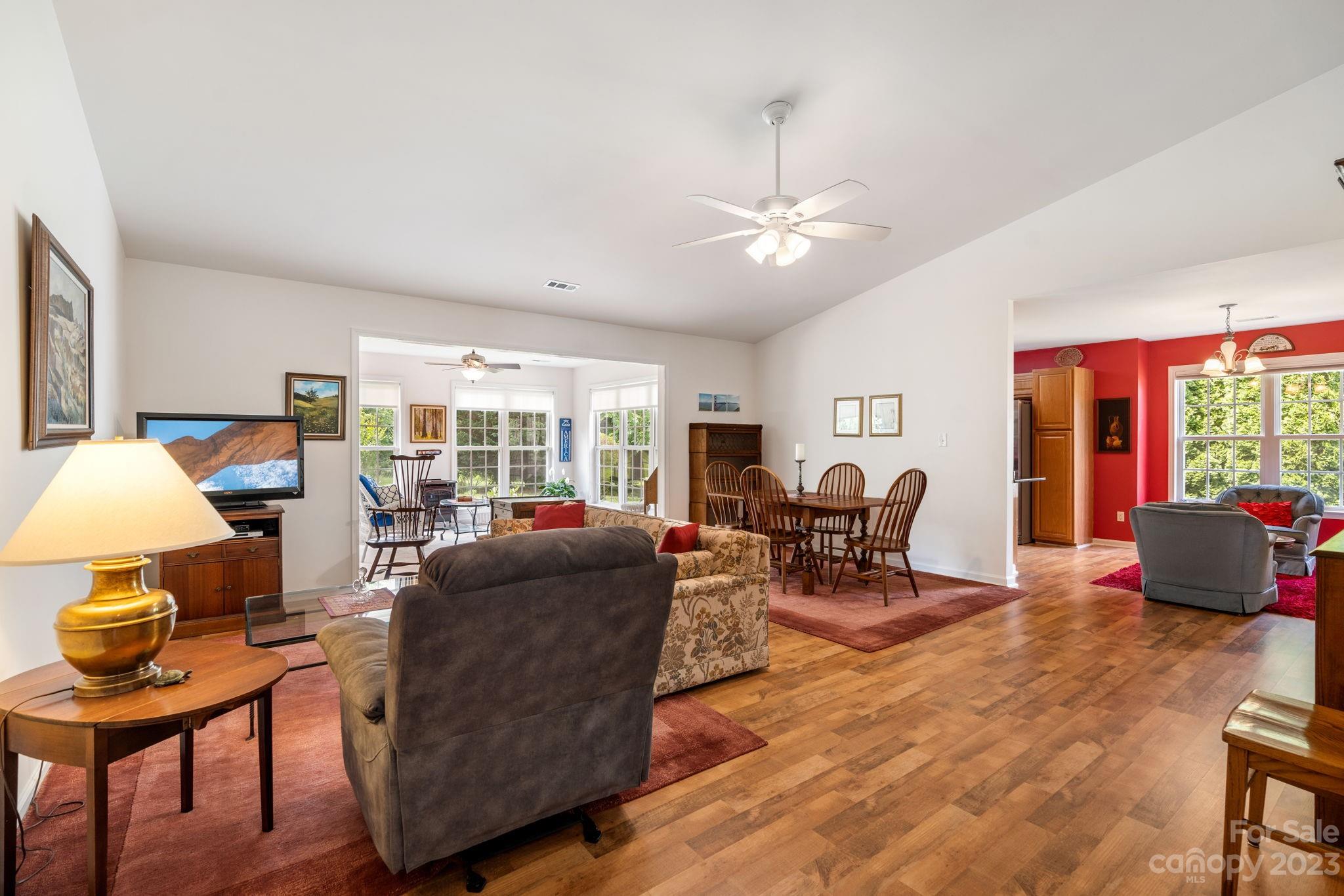 54 English Oak Road