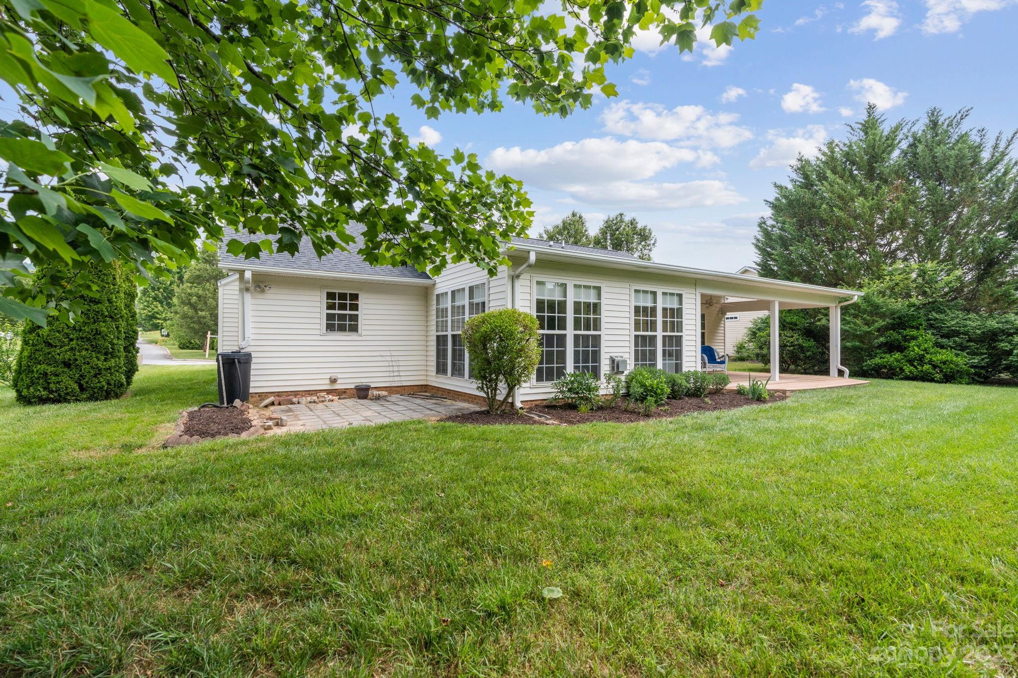 54 English Oak Road