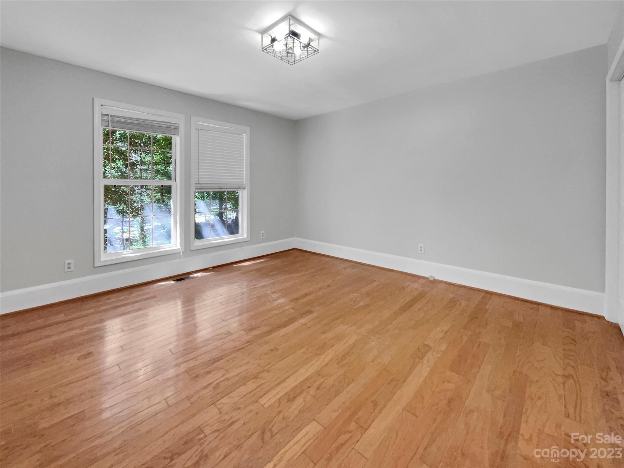 2350 Rosemont Court