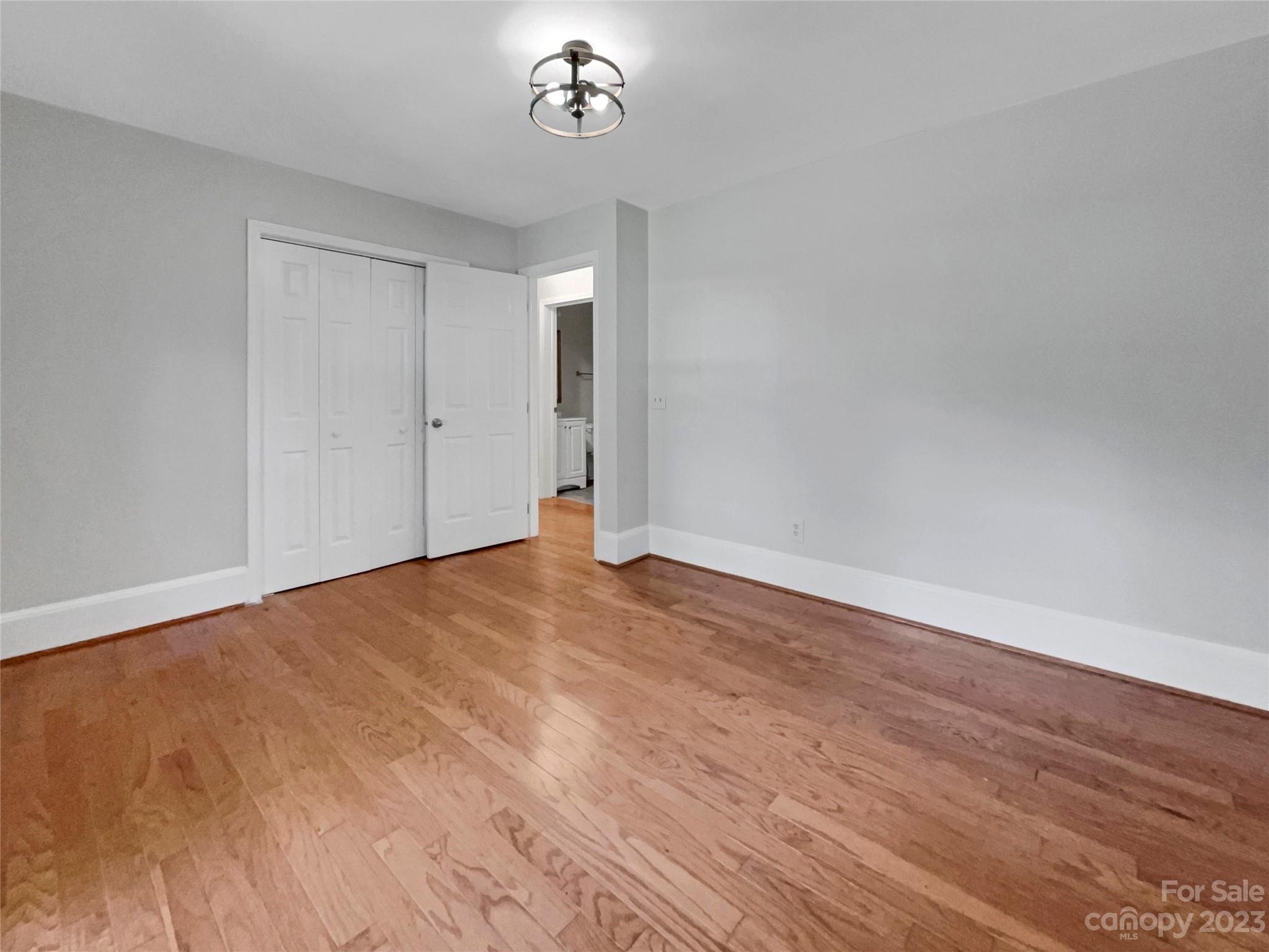 2350 Rosemont Court