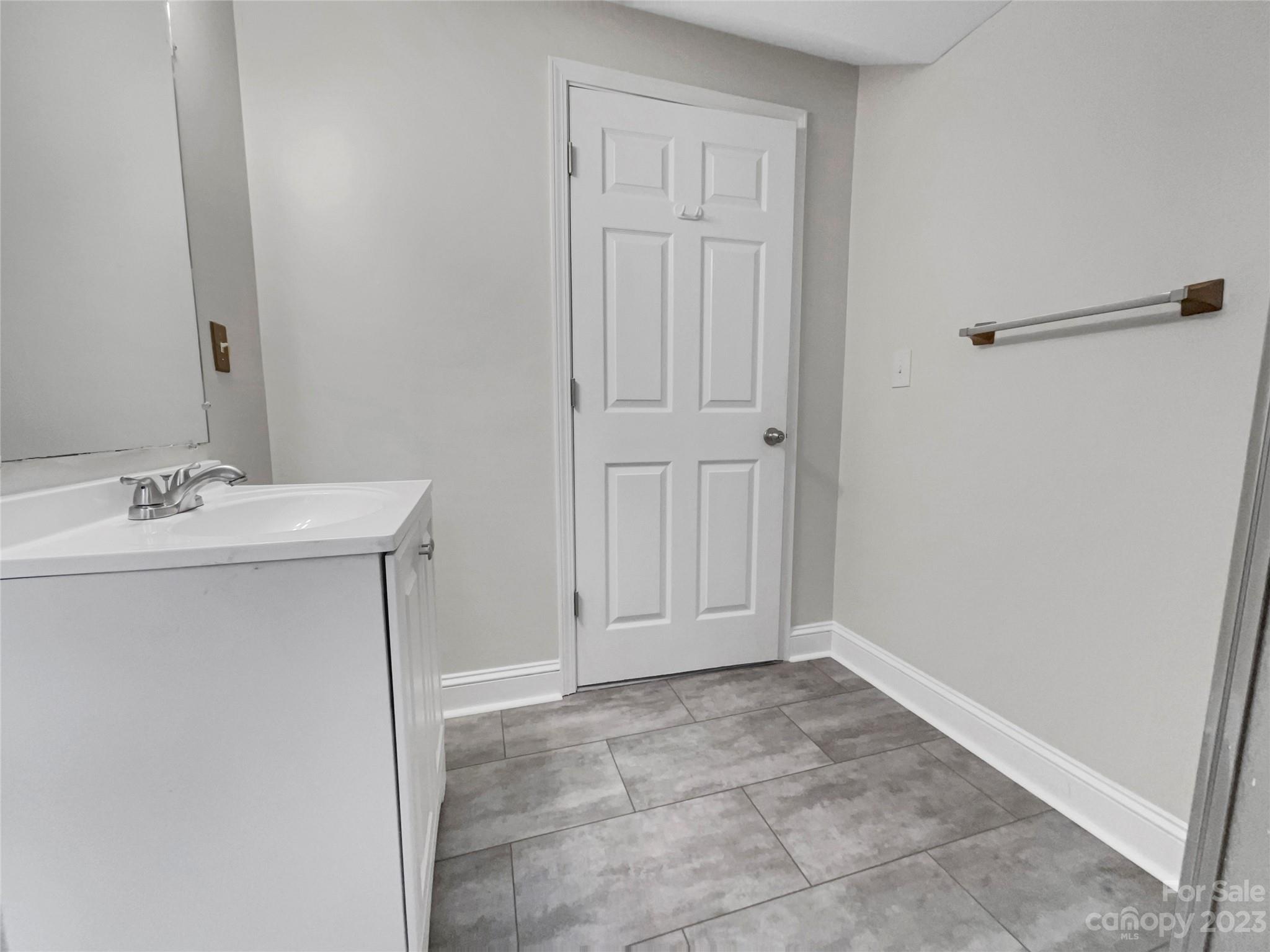2350 Rosemont Court