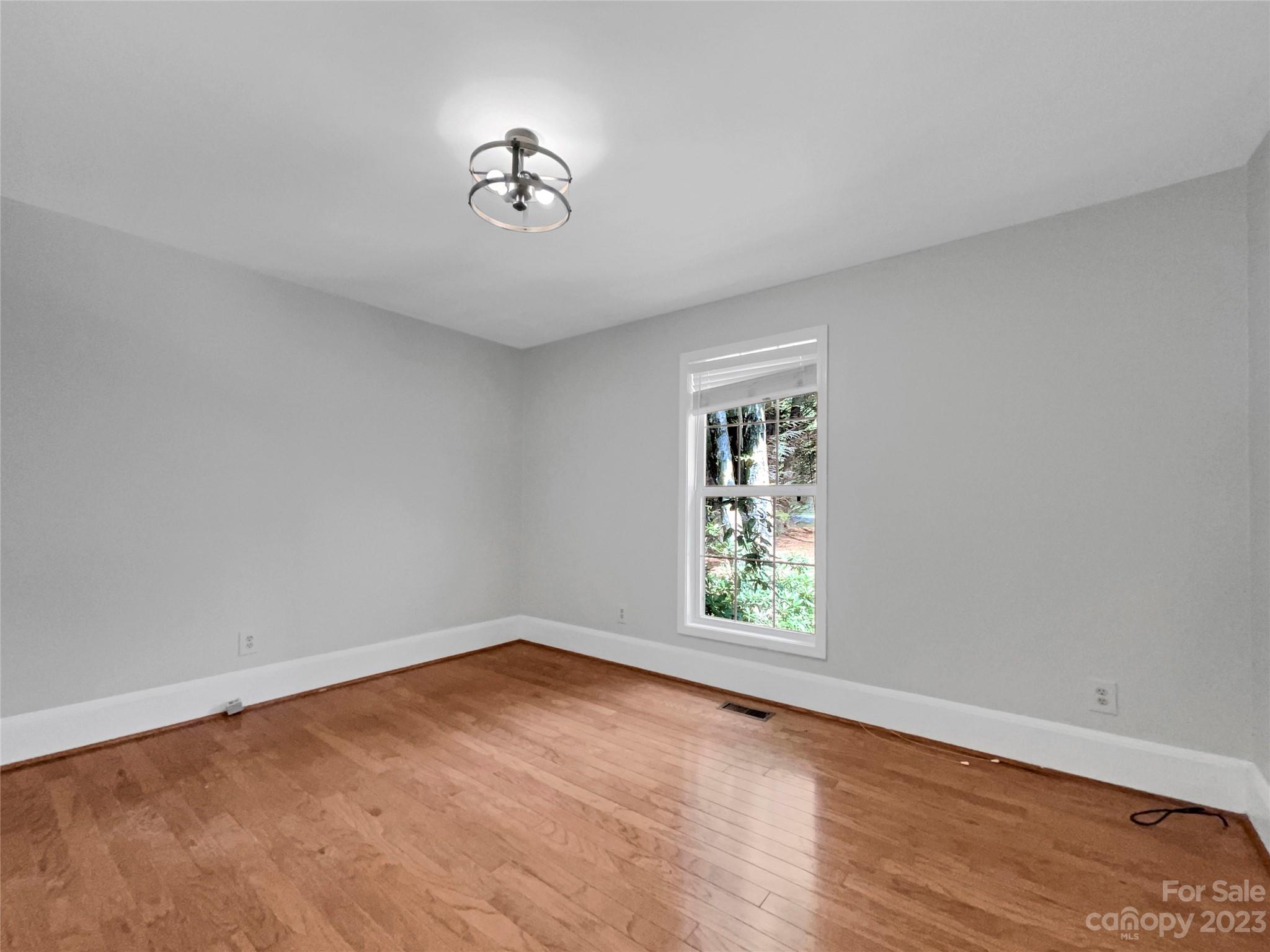 2350 Rosemont Court