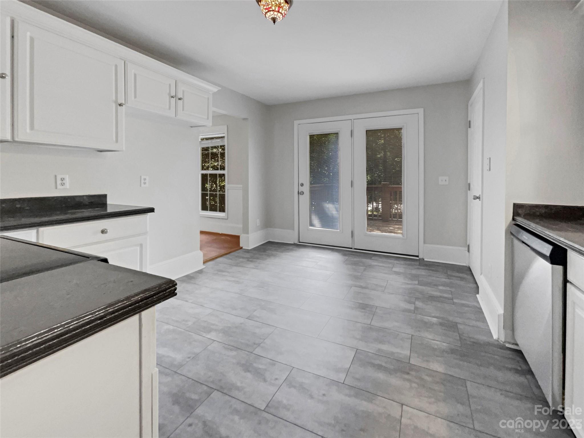 2350 Rosemont Court