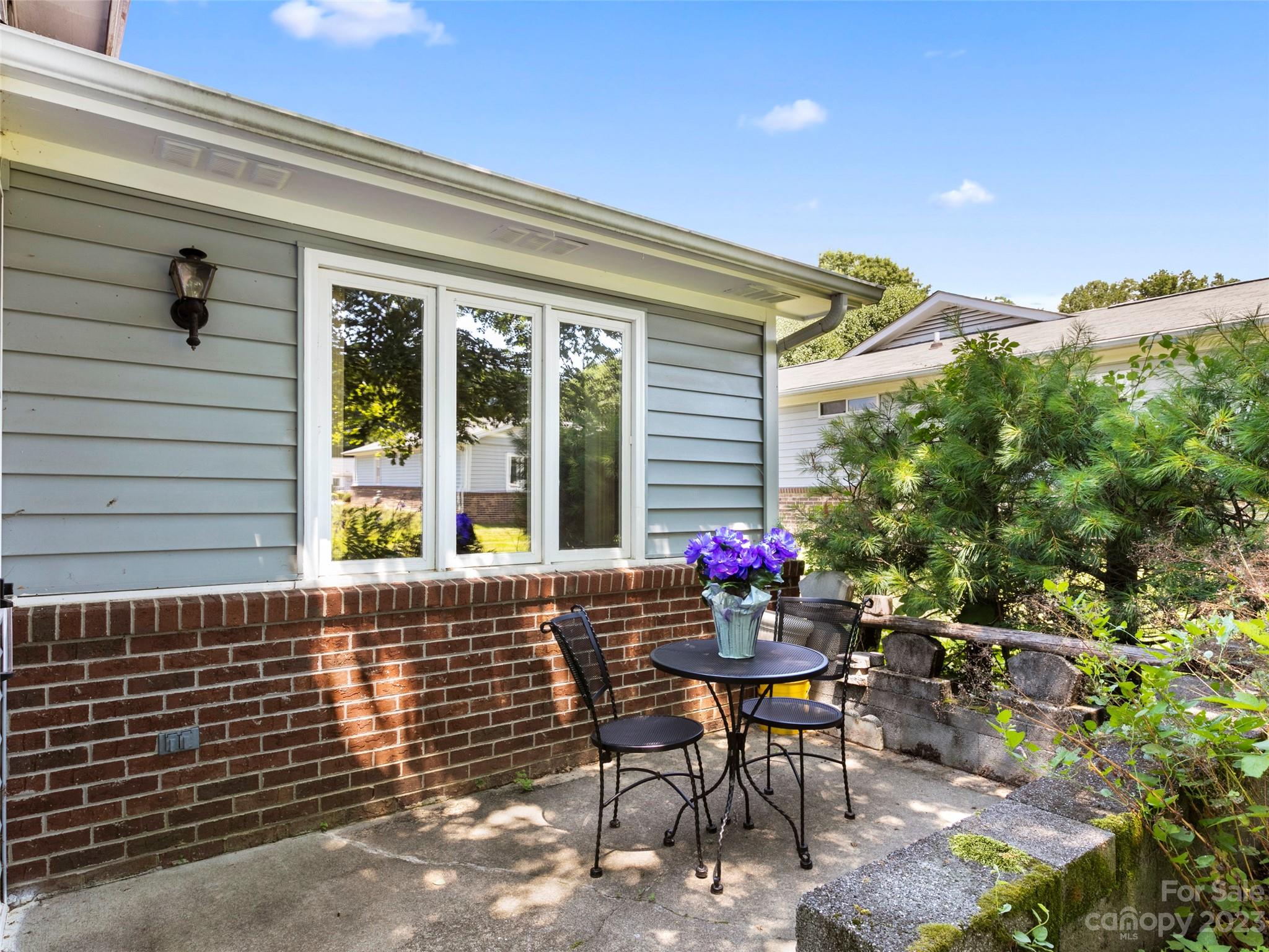 224 Dartcrest Drive