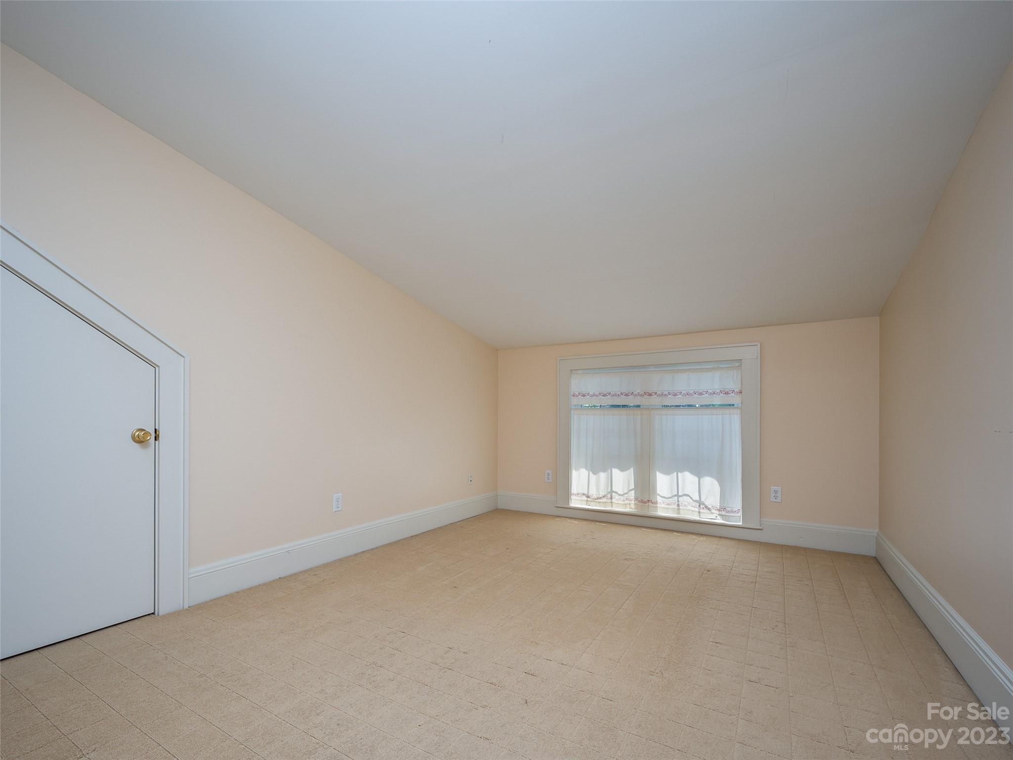 504 4th Avenue W