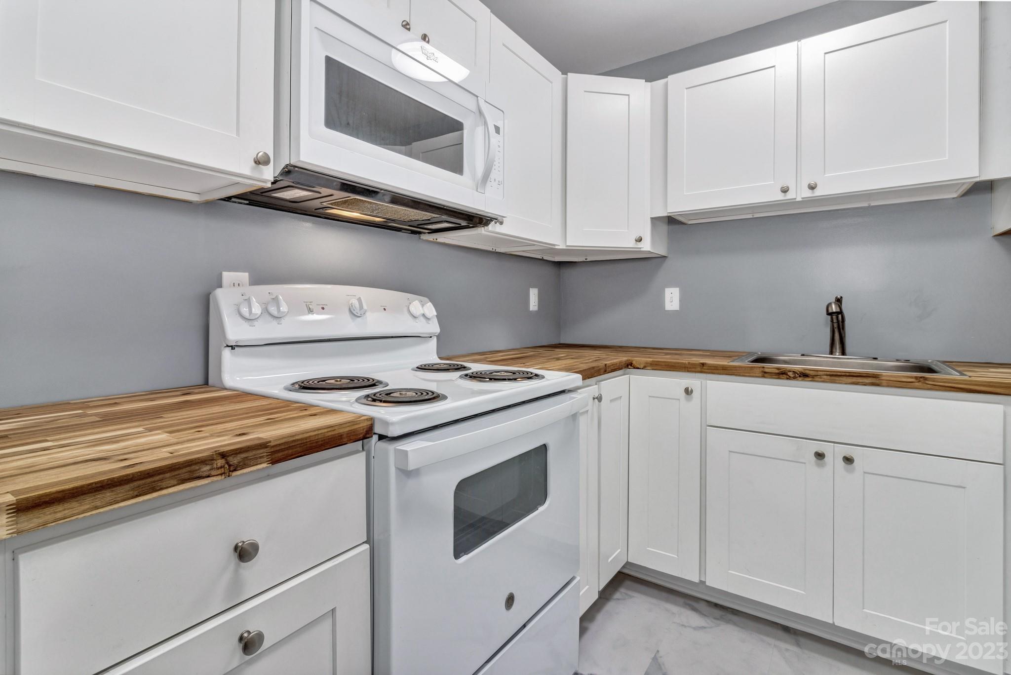 531 Courtwood Lane Unit: 2