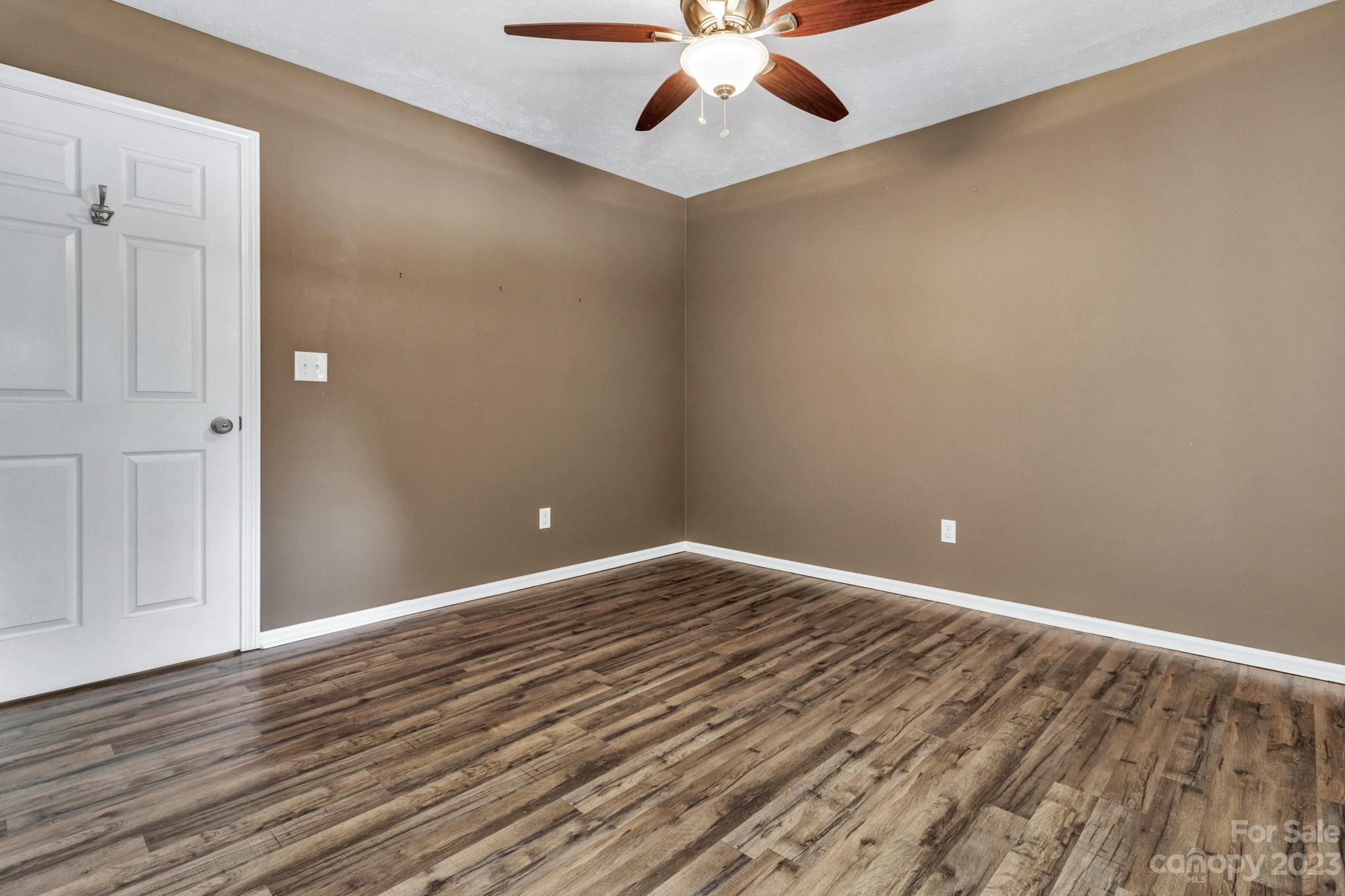 531 Courtwood Lane Unit: 2