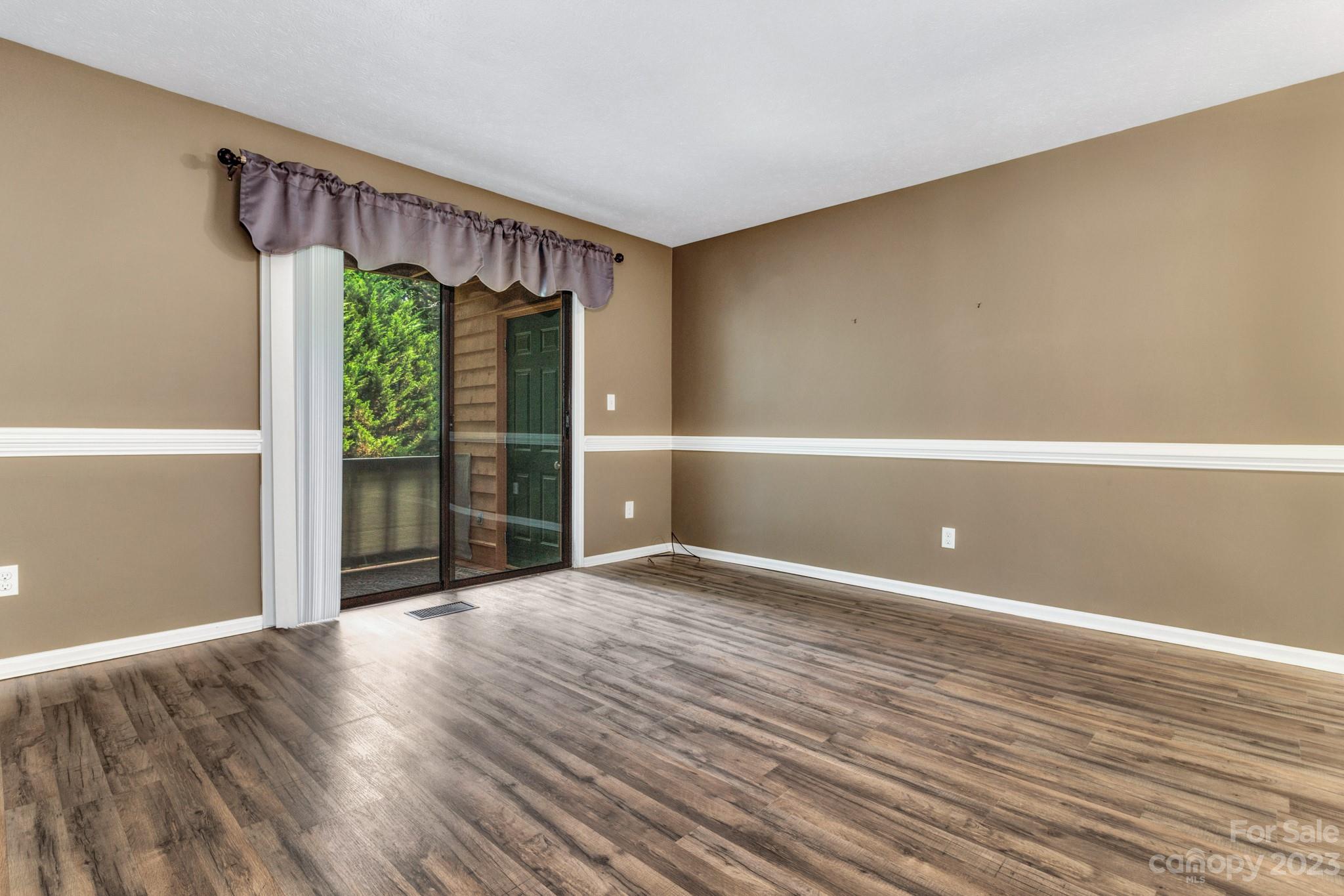531 Courtwood Lane Unit: 2