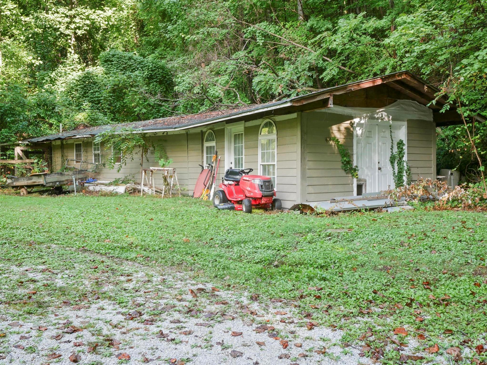 1850 NC Highway 176 Highway
