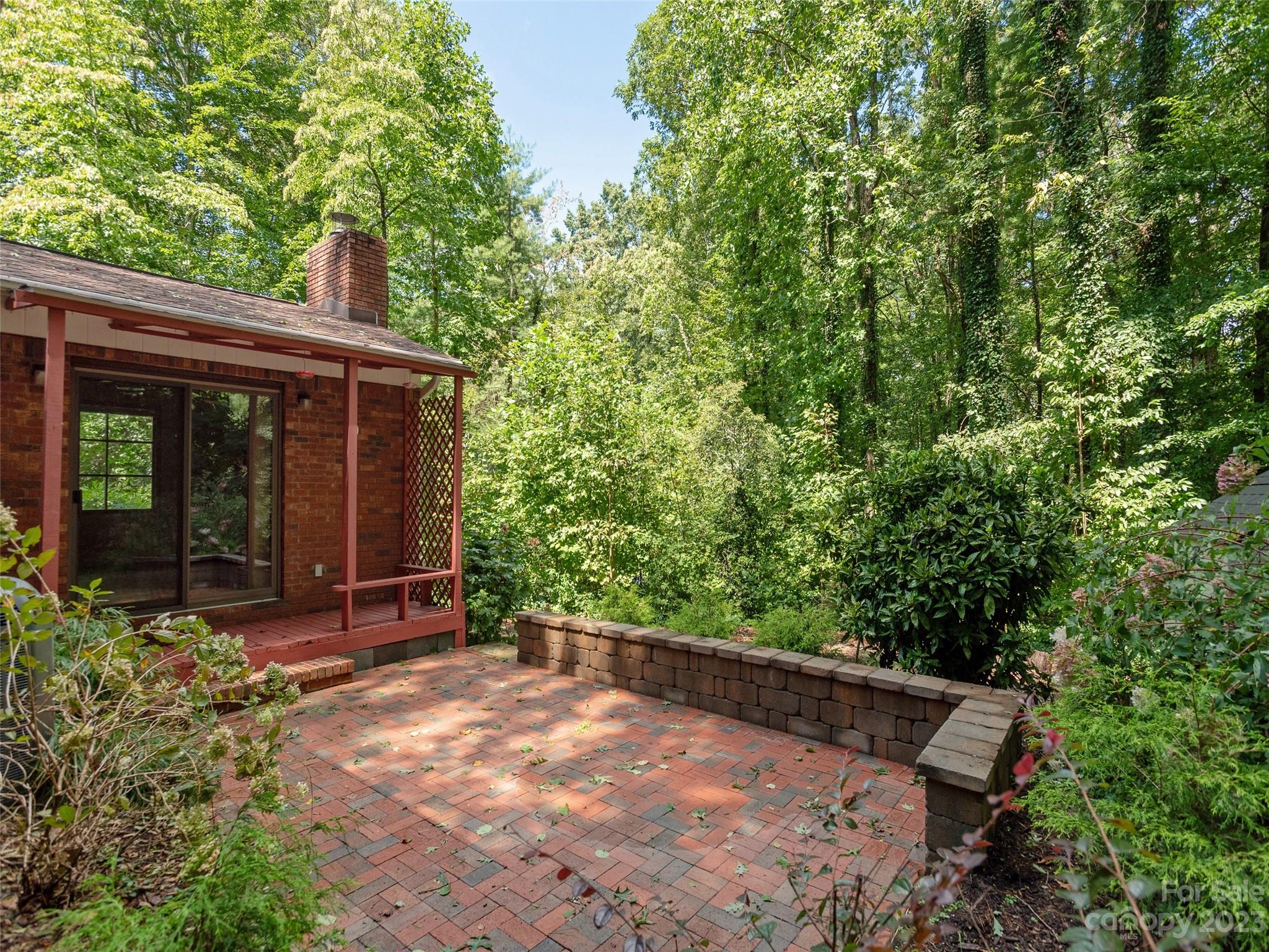 312 Colony Lane