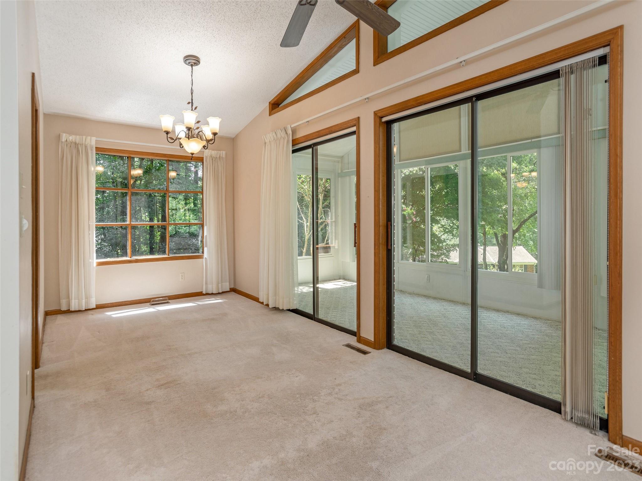 312 Colony Lane