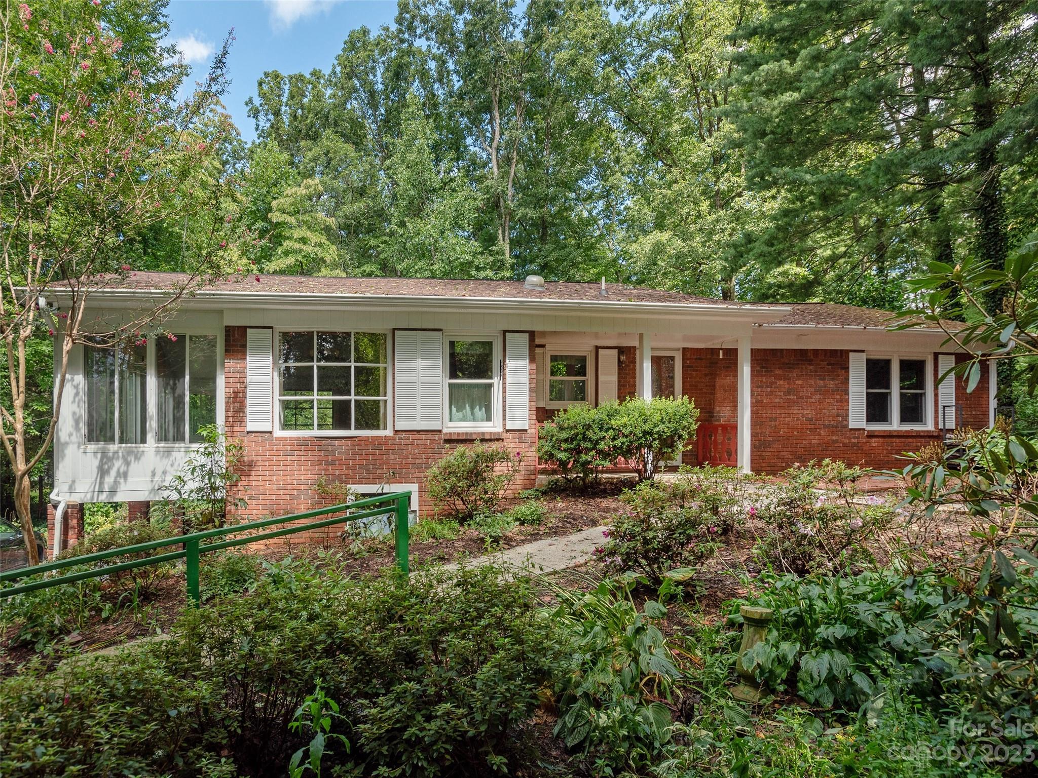 312 Colony Lane