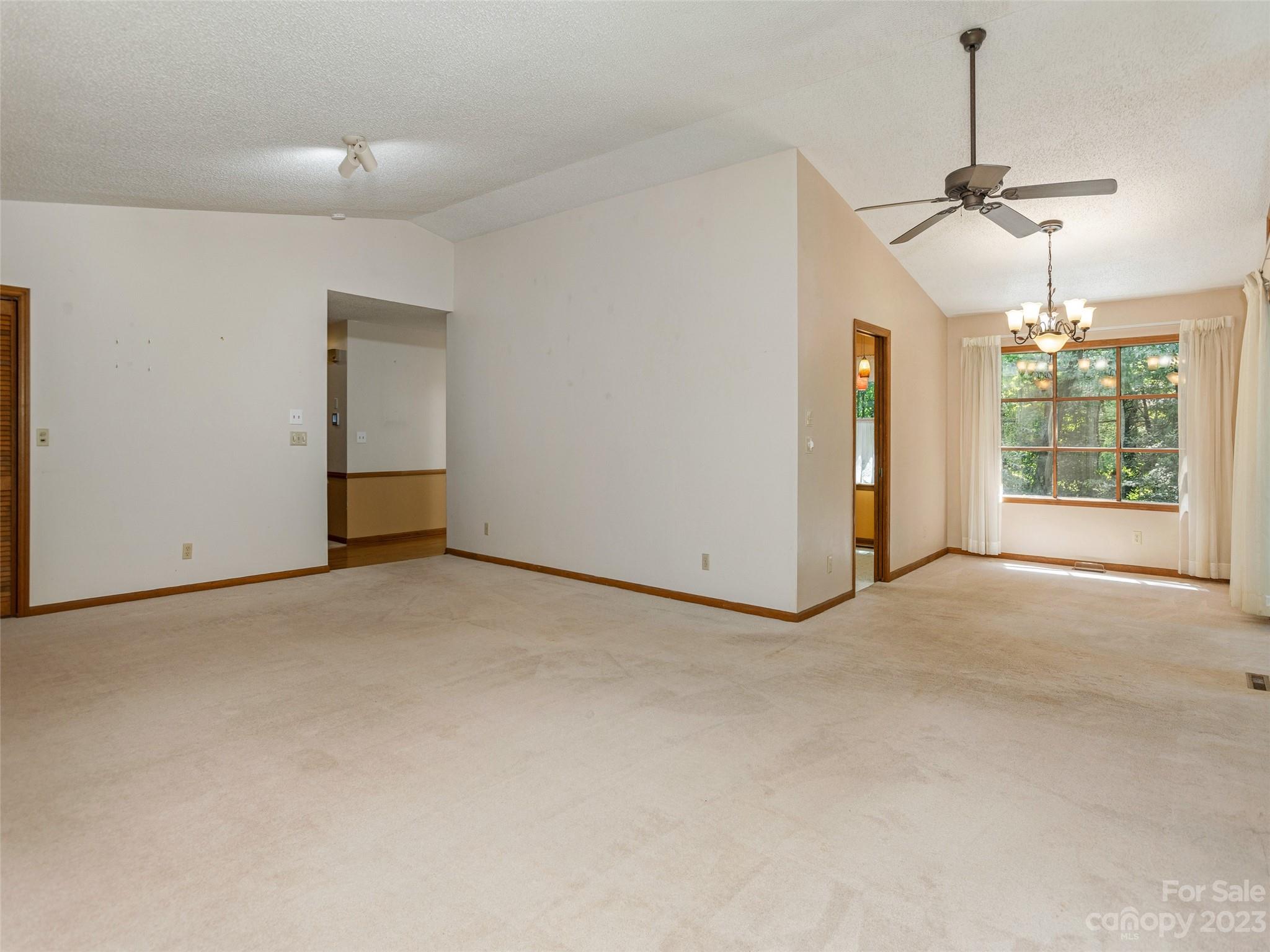 312 Colony Lane