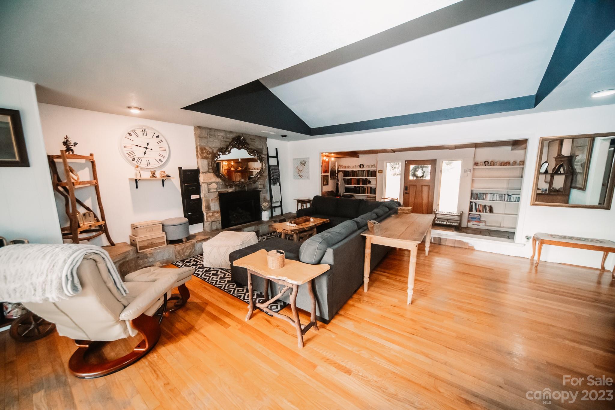 2618 Hebron Road