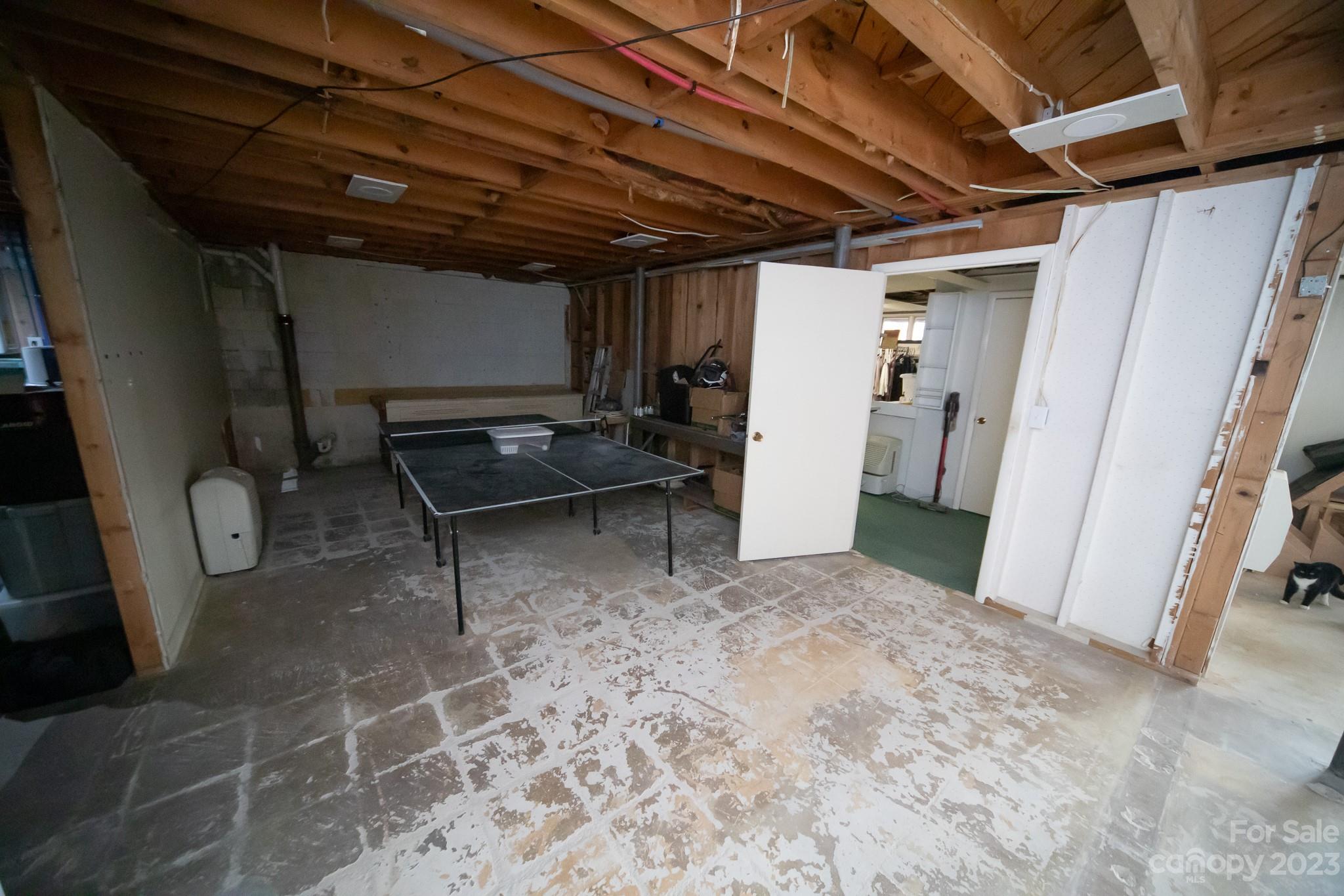 2618 Hebron Road