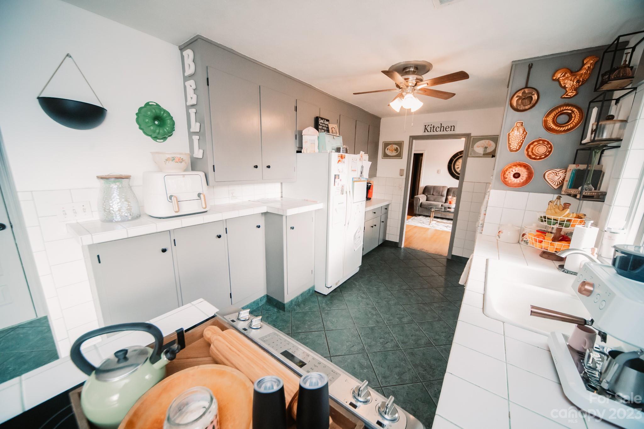 2618 Hebron Road
