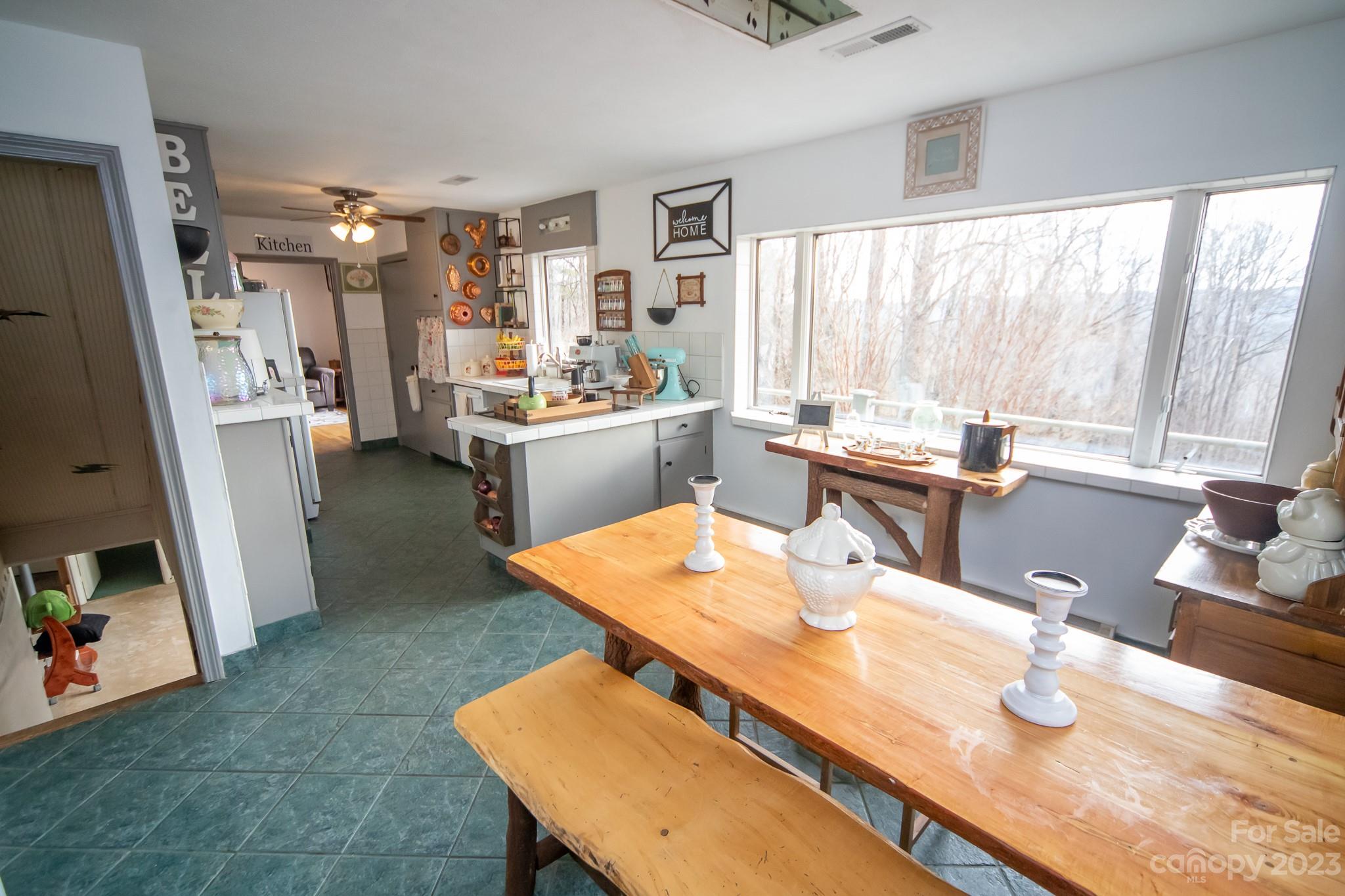 2618 Hebron Road