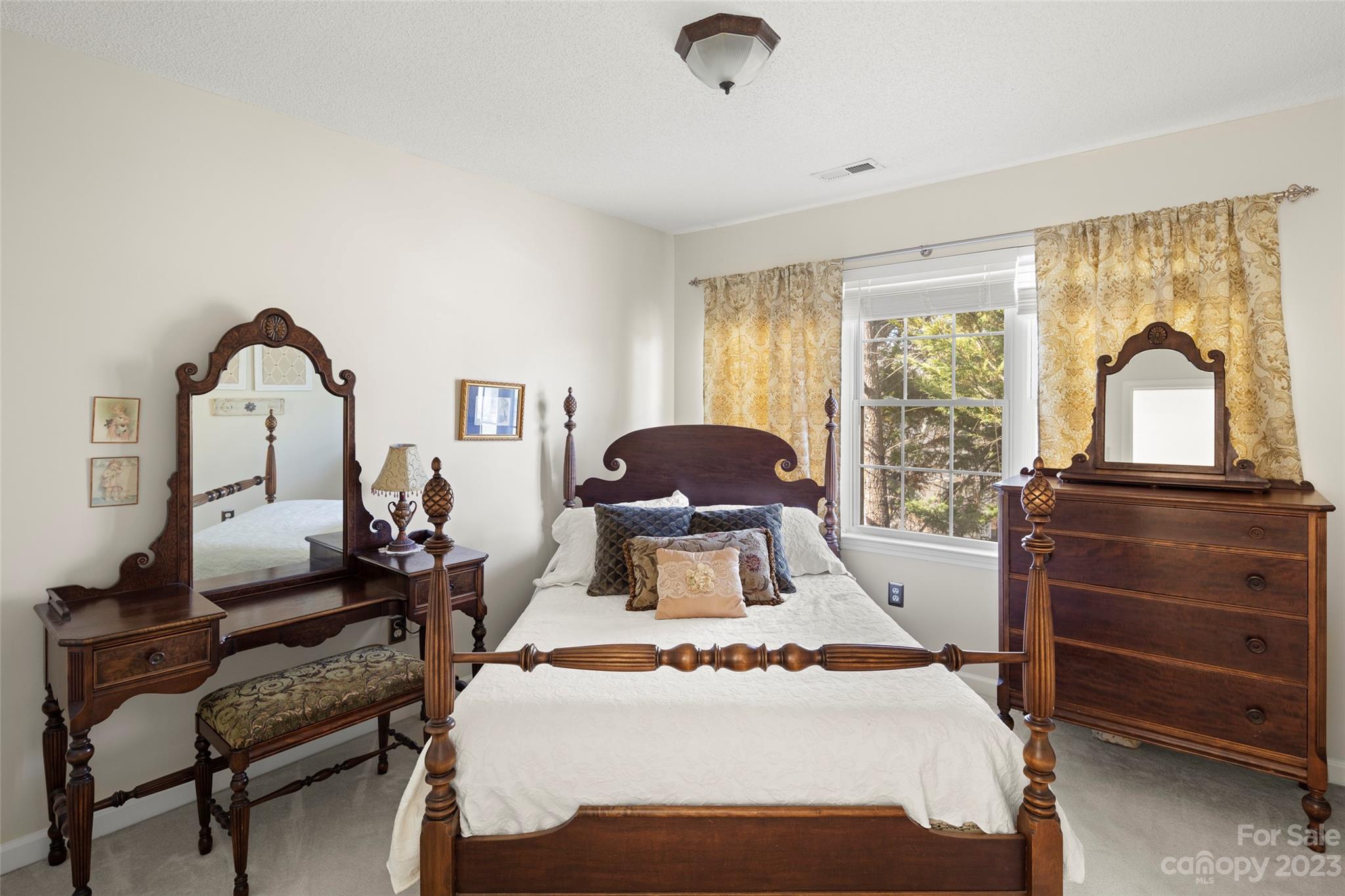 14 Glenwood Hill Lane
