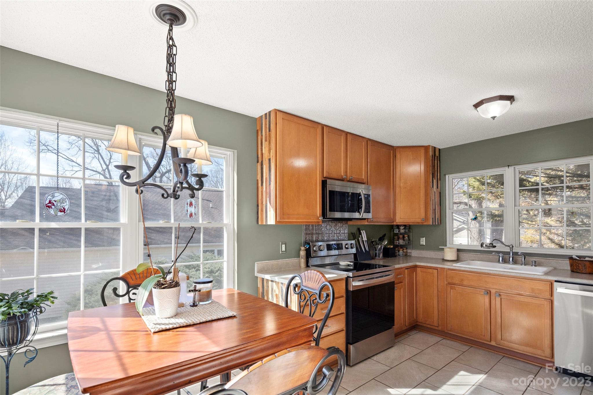 14 Glenwood Hill Lane