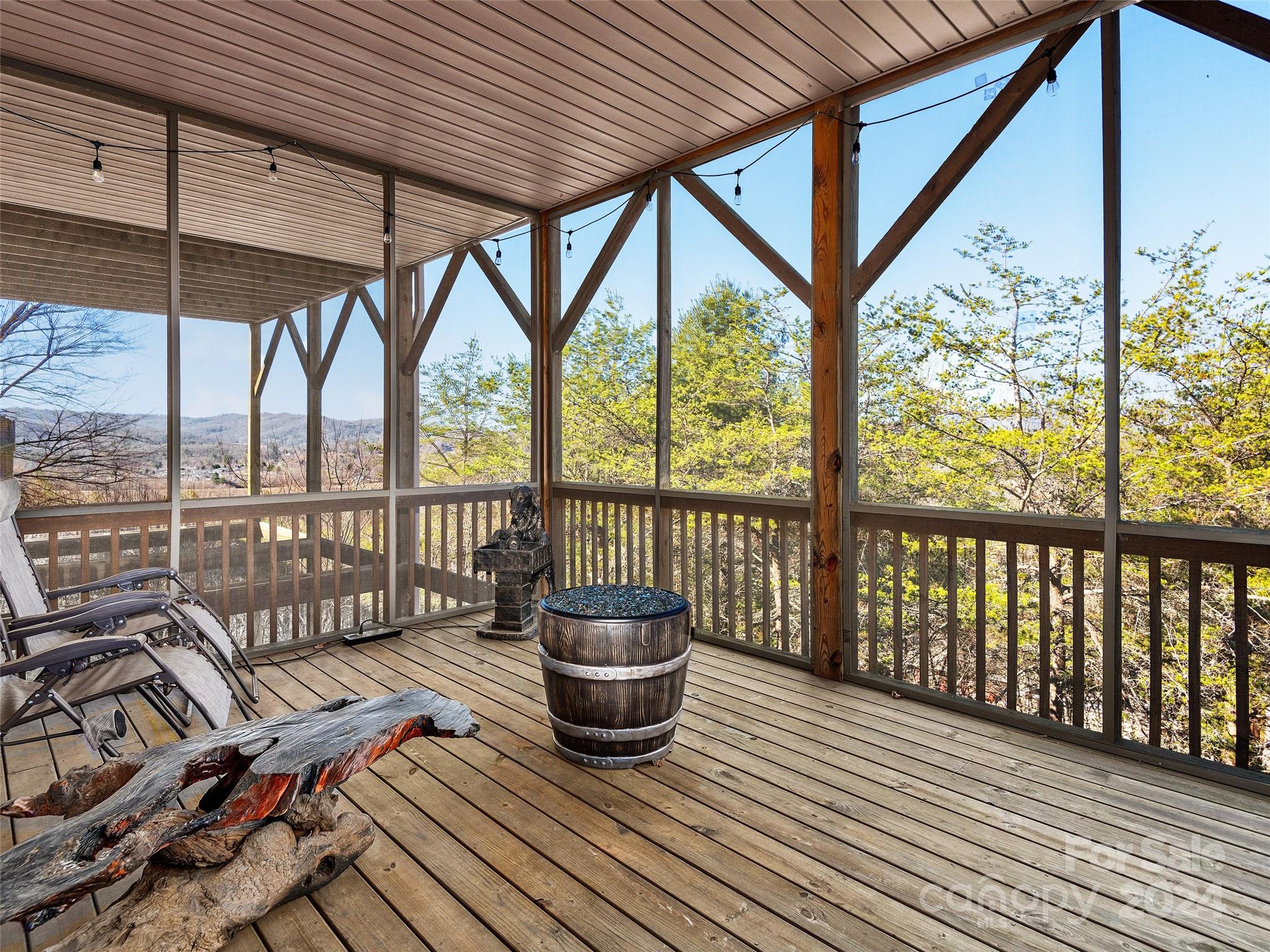 238 Circle Top Drive