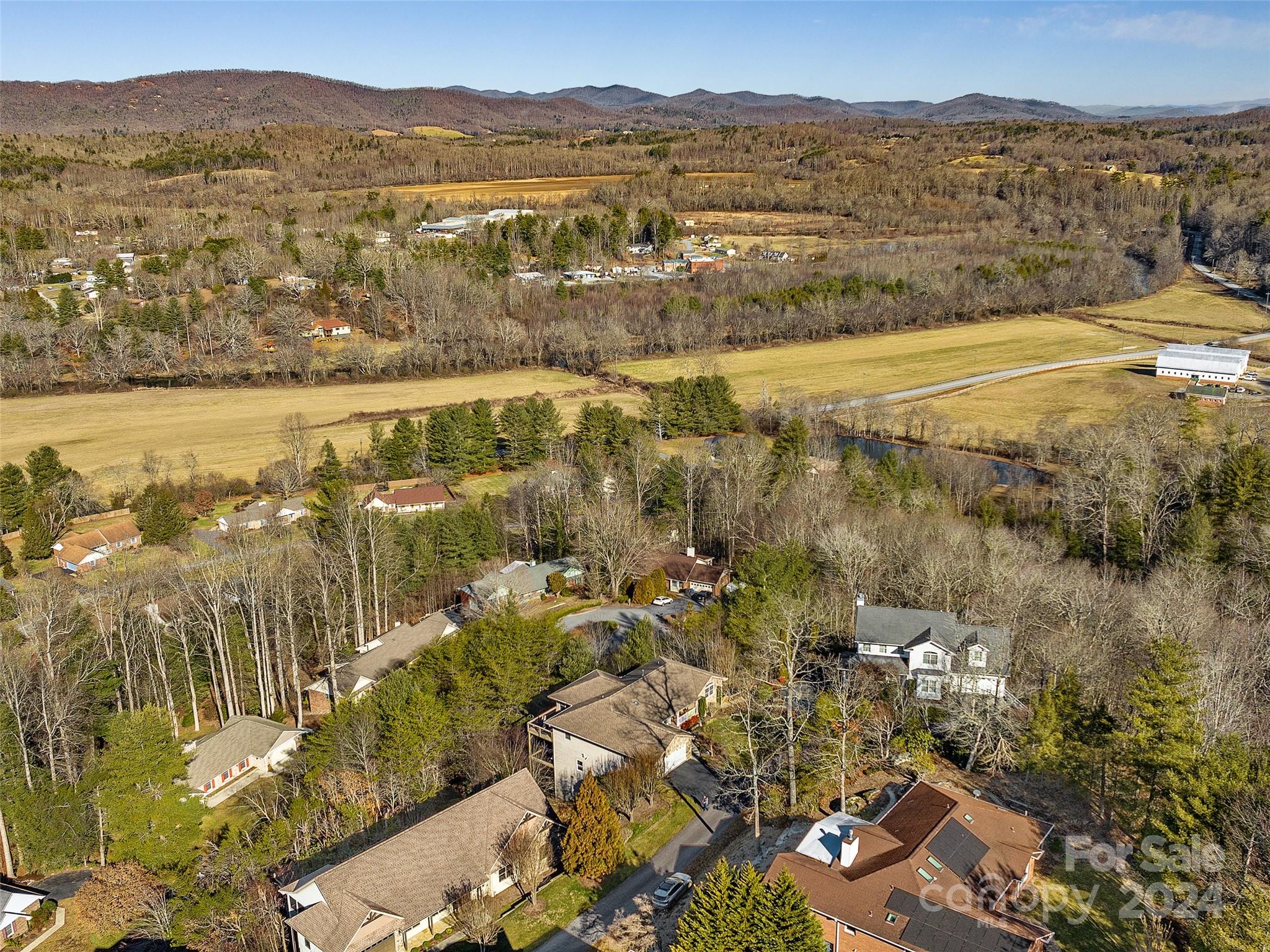 238 Circle Top Drive
