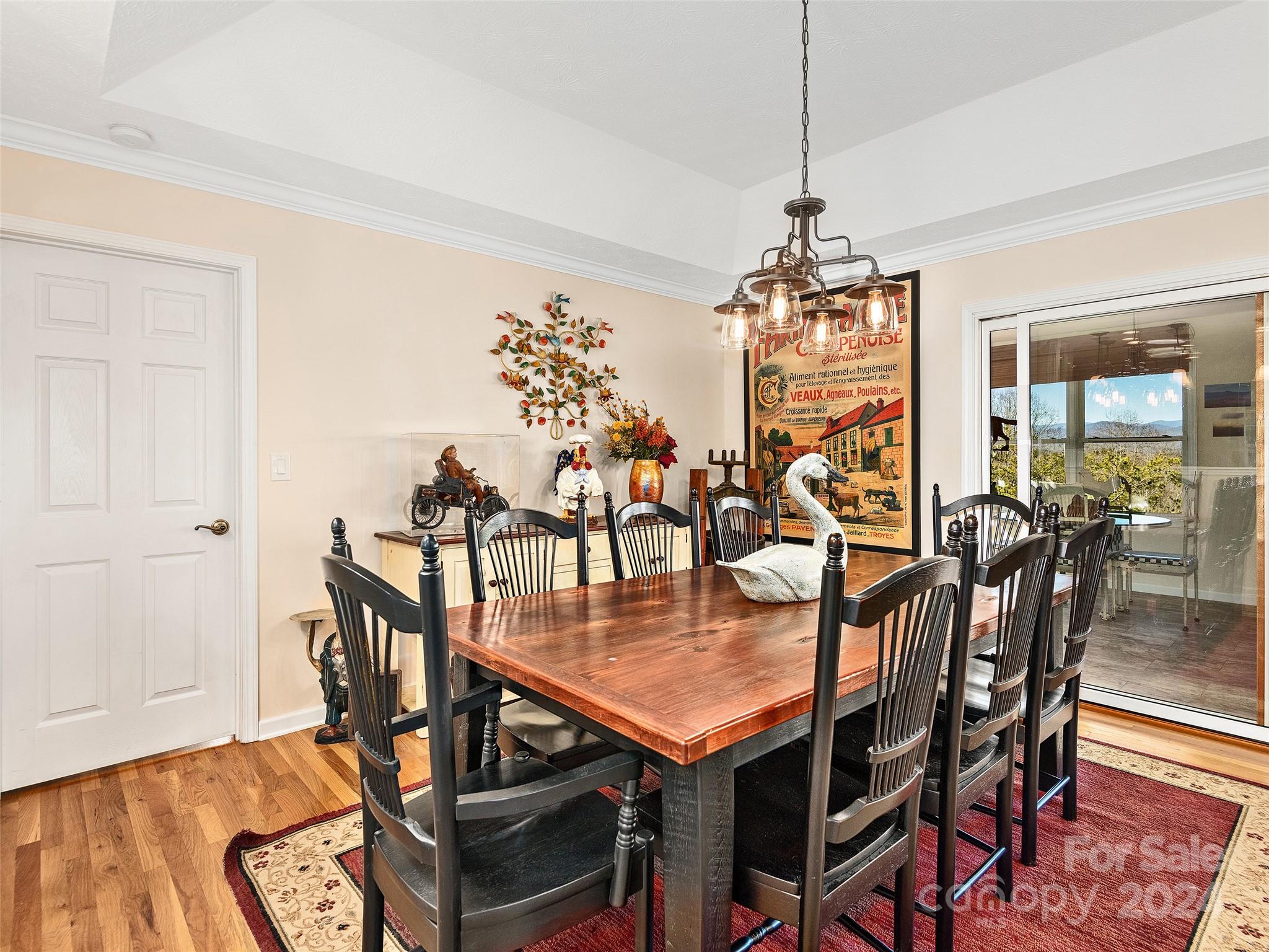 238 Circle Top Drive