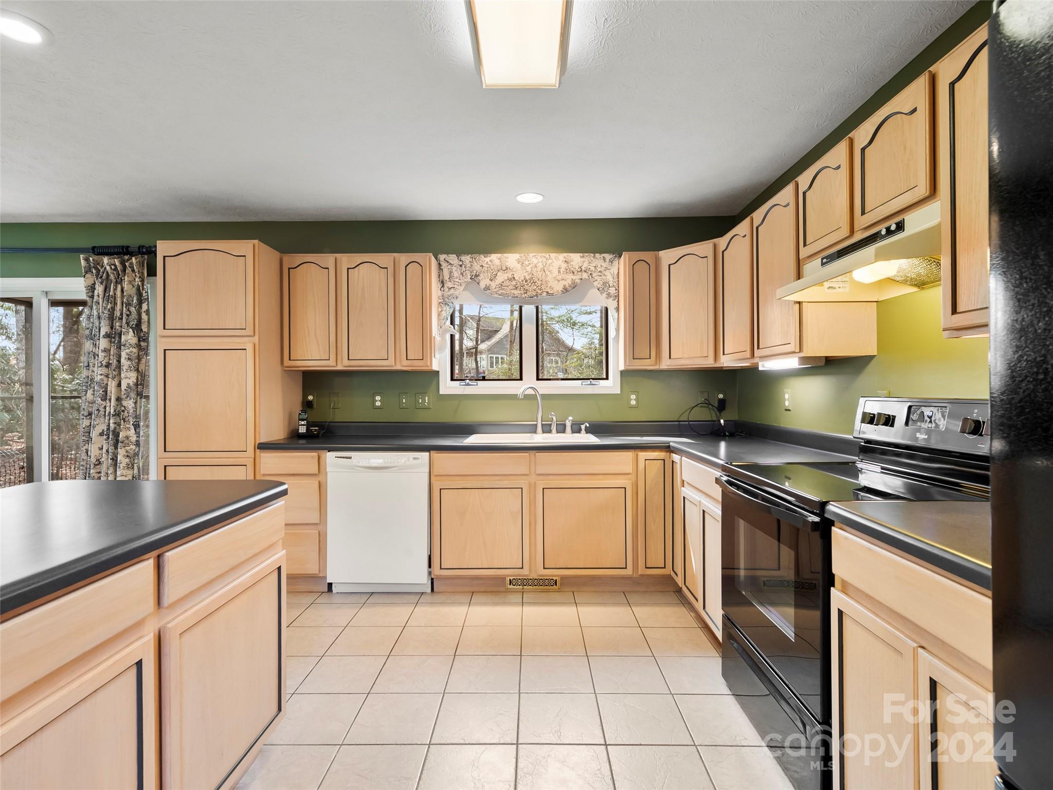 230 Ladson Spring Trail