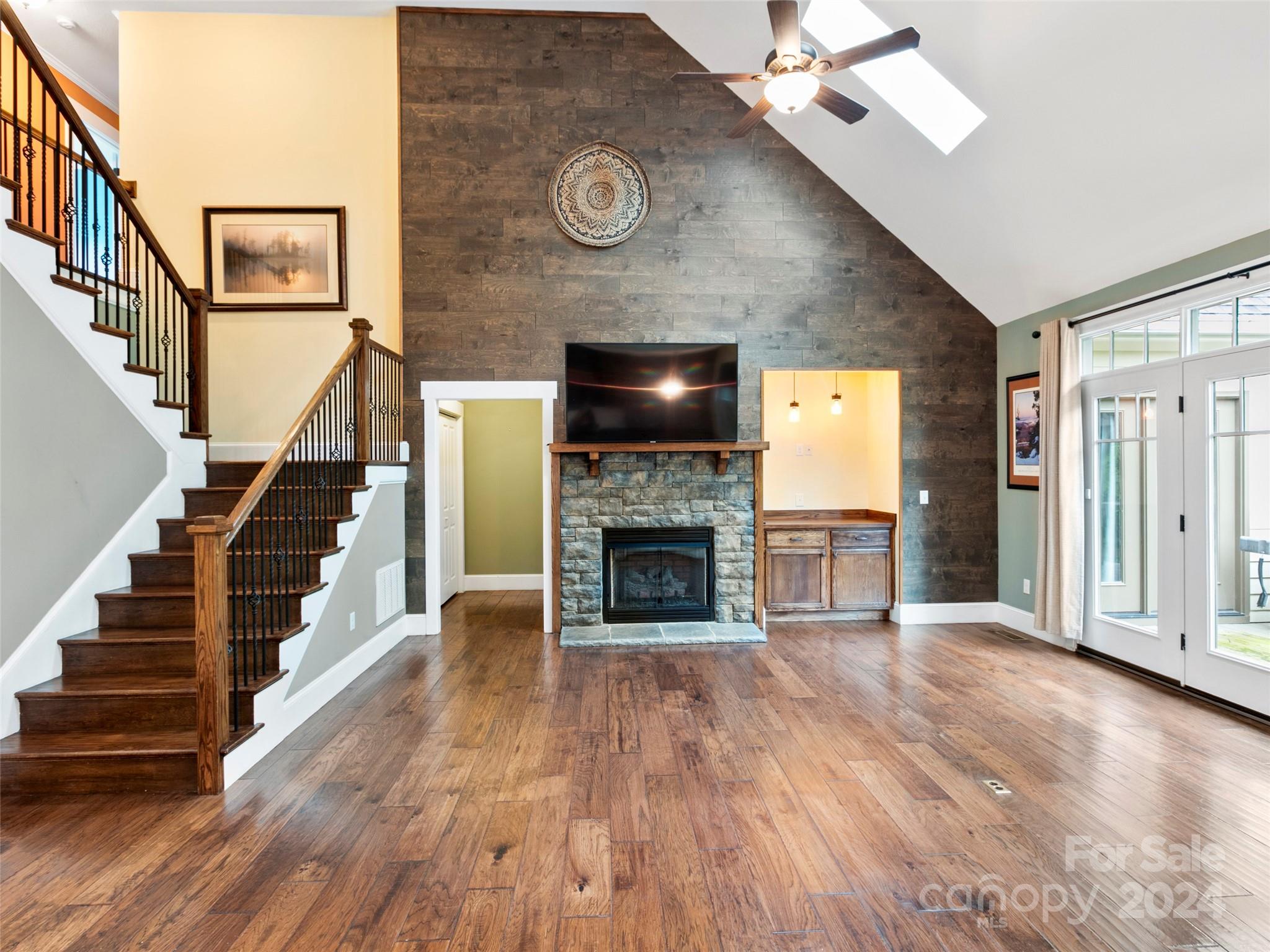 20 Quail Hollow Drive