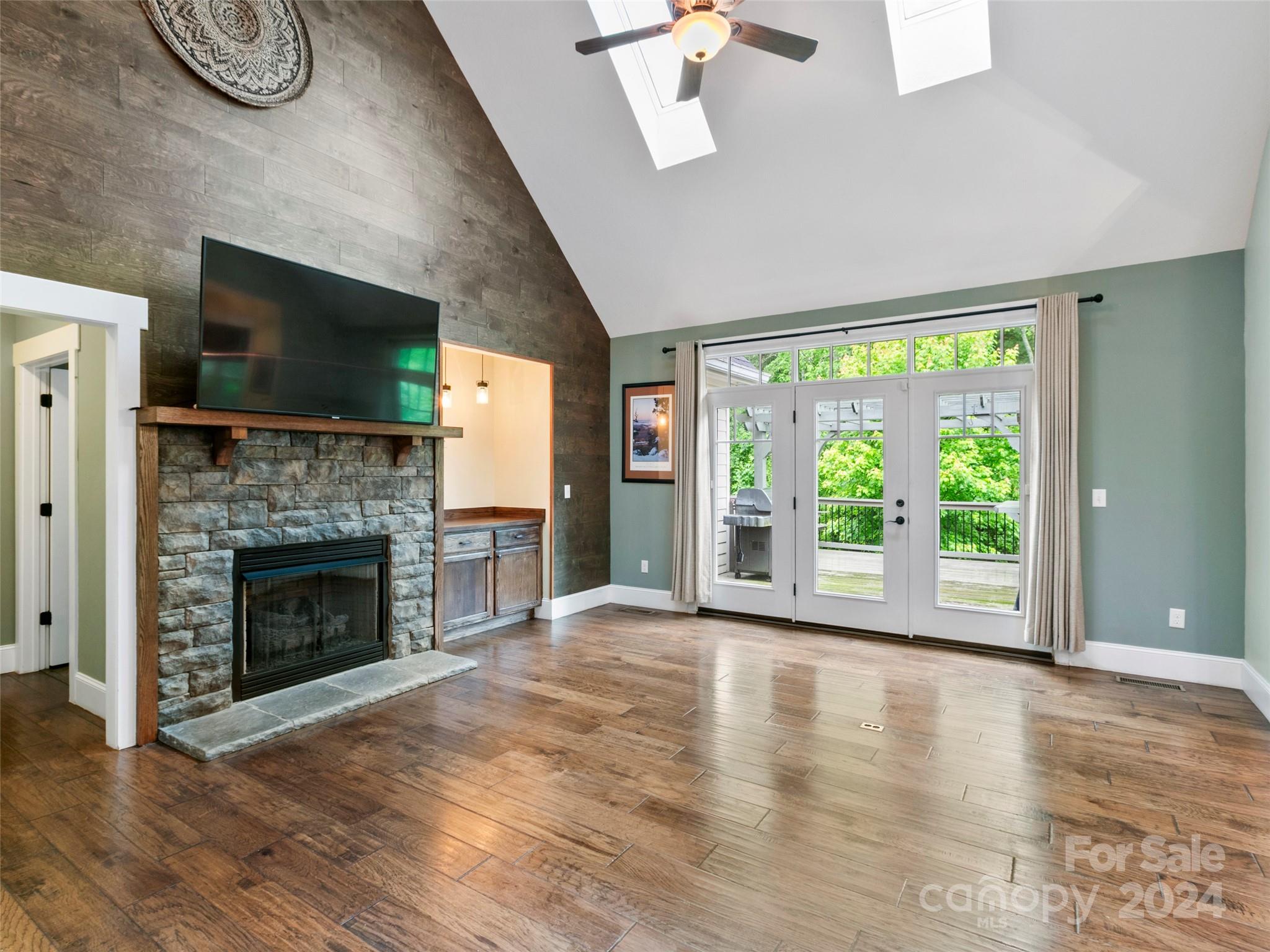 20 Quail Hollow Drive
