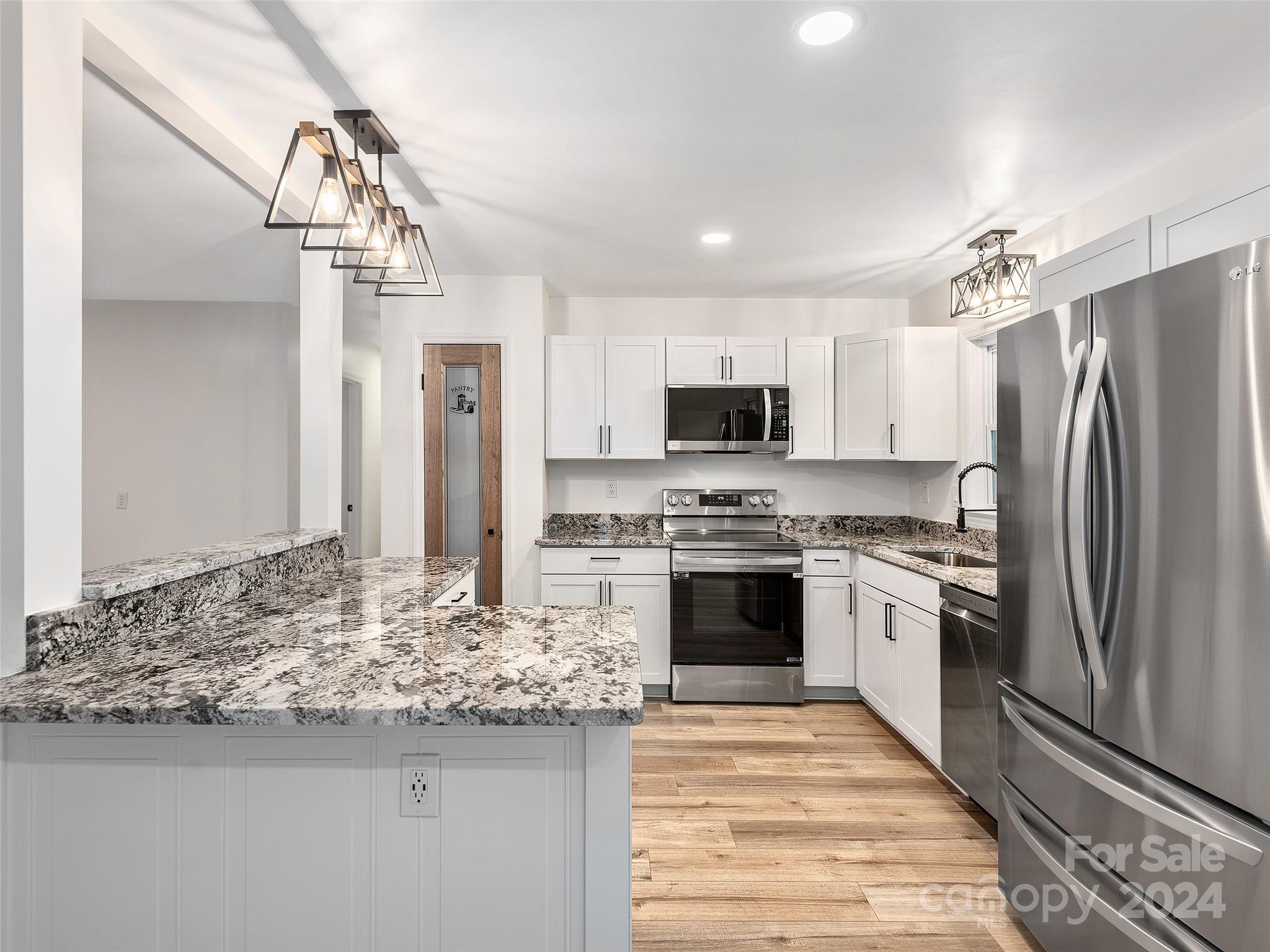 103 E White Pine Road