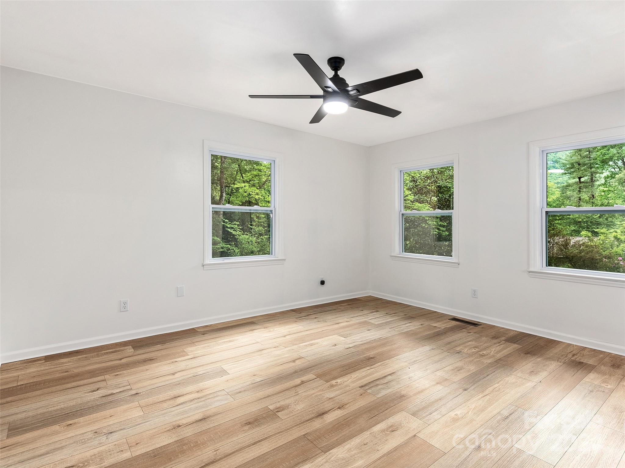 103 E White Pine Road