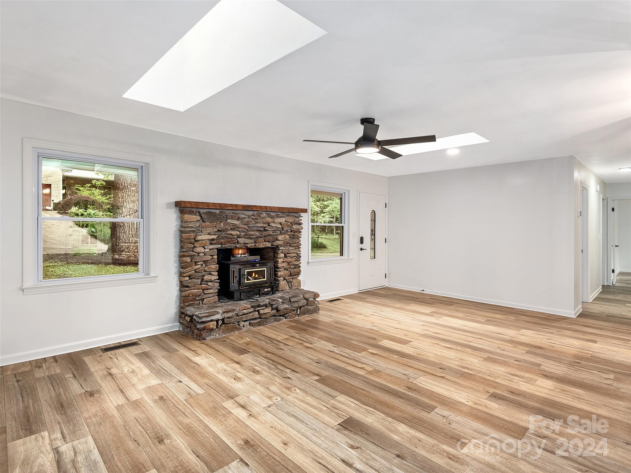 103 E White Pine Road