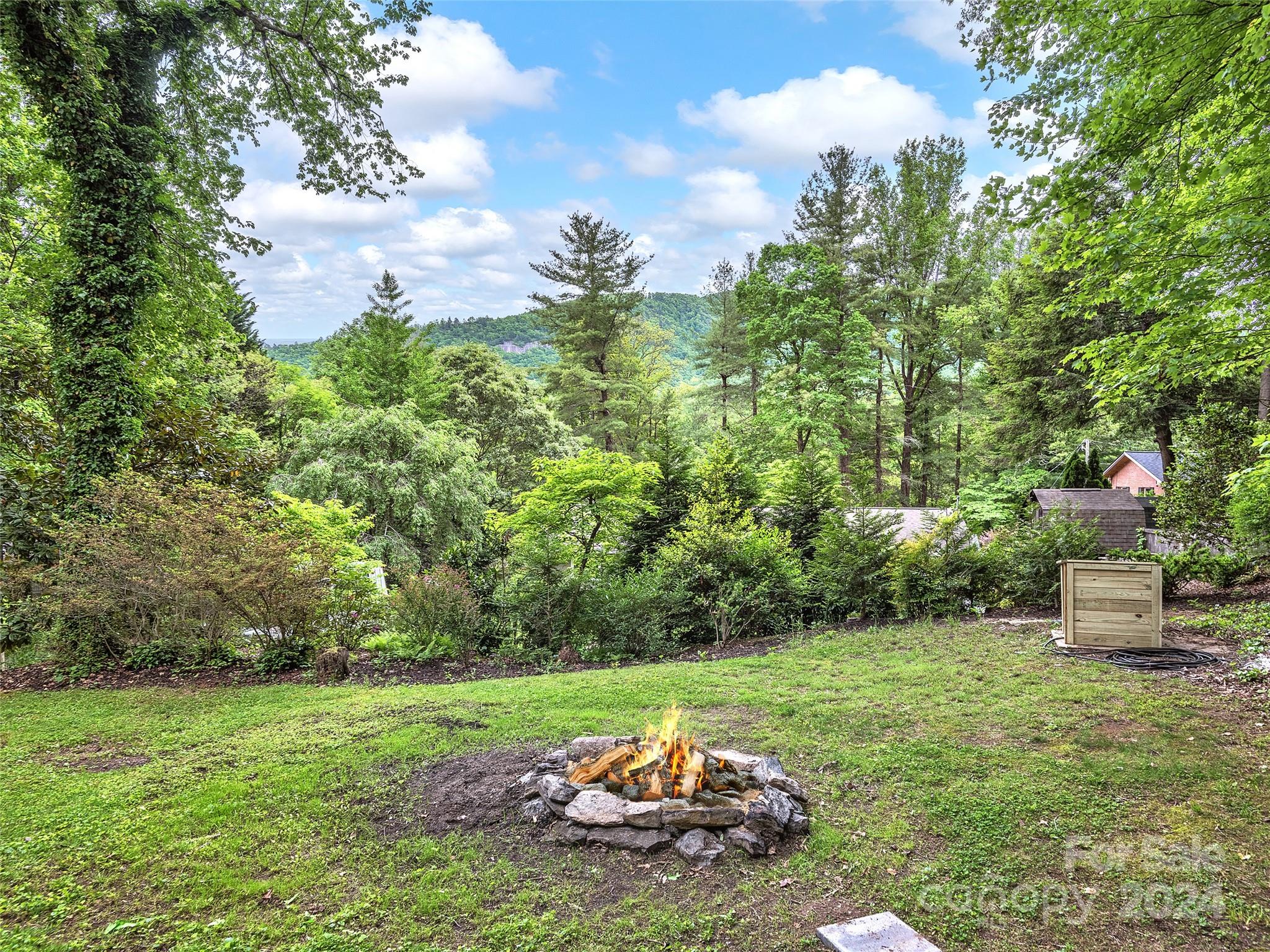 103 E White Pine Road