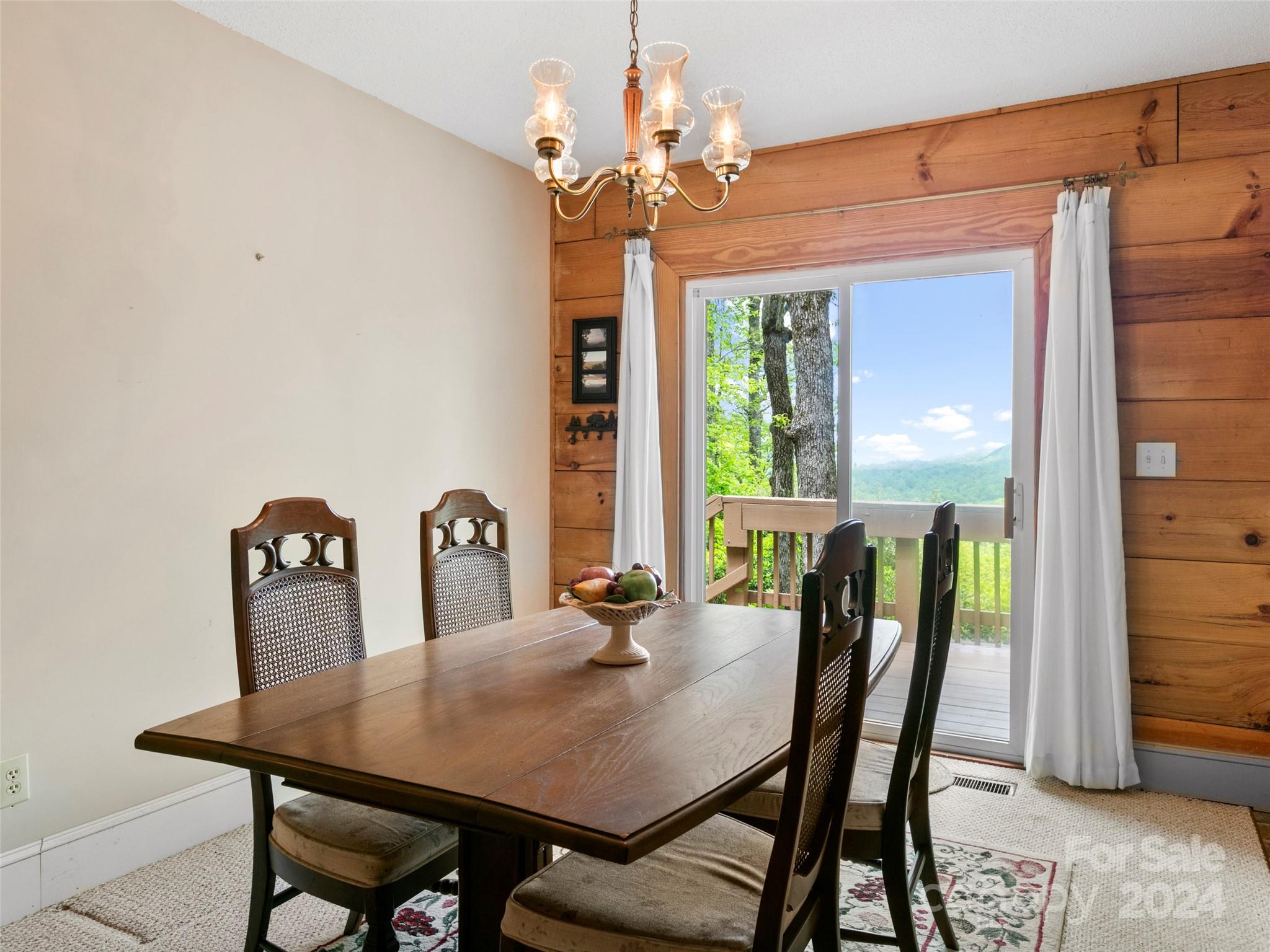 559 Roaring Rock Road