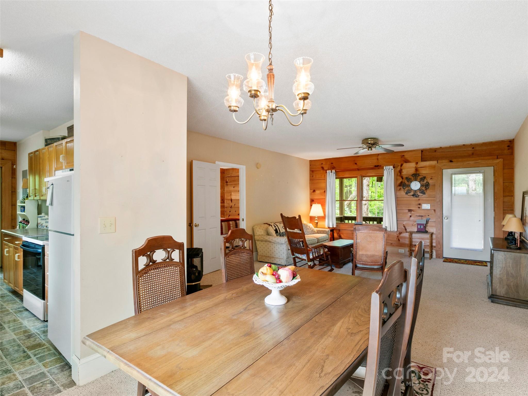 559 Roaring Rock Road