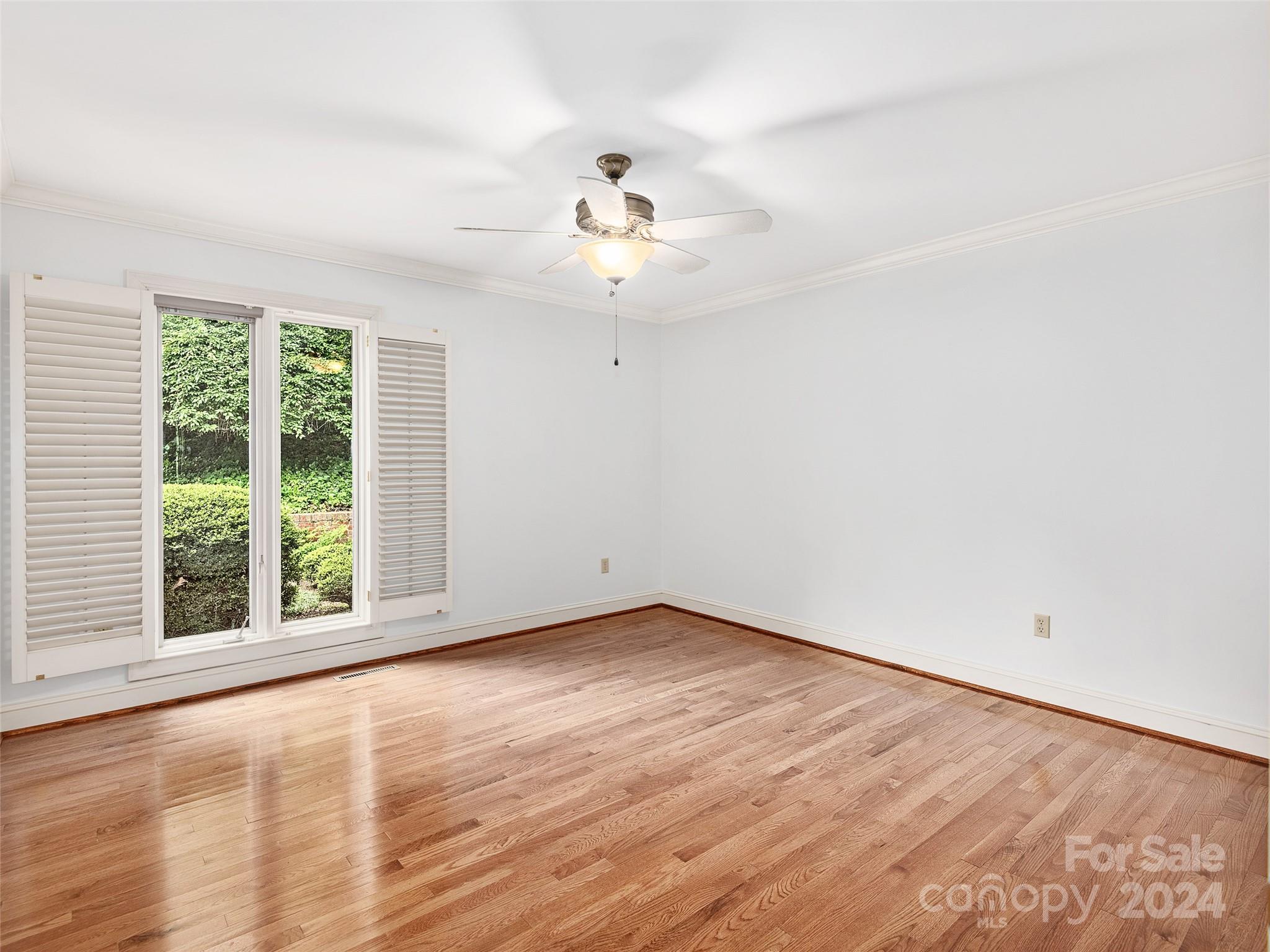115 Woodglen Court
