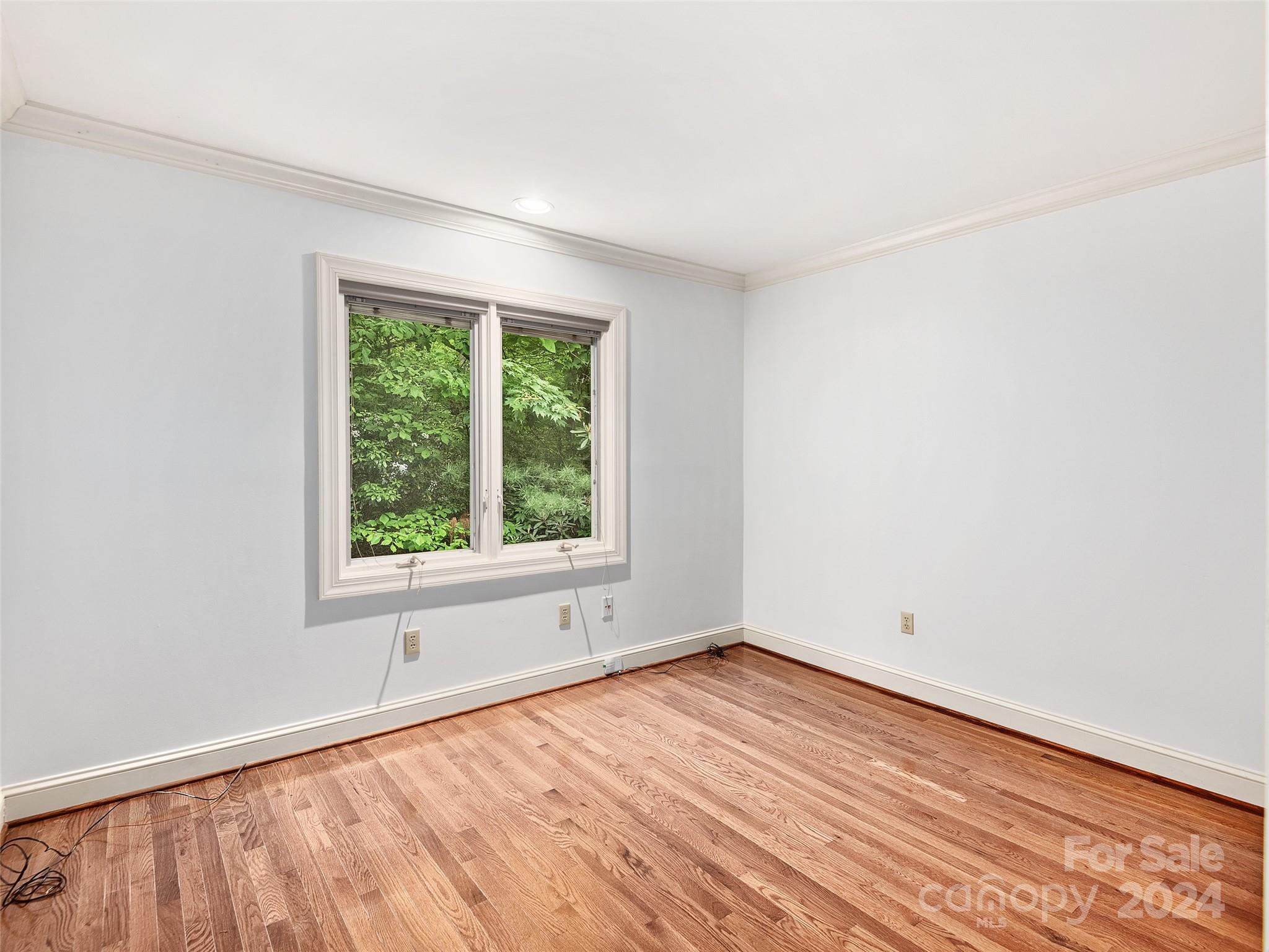115 Woodglen Court